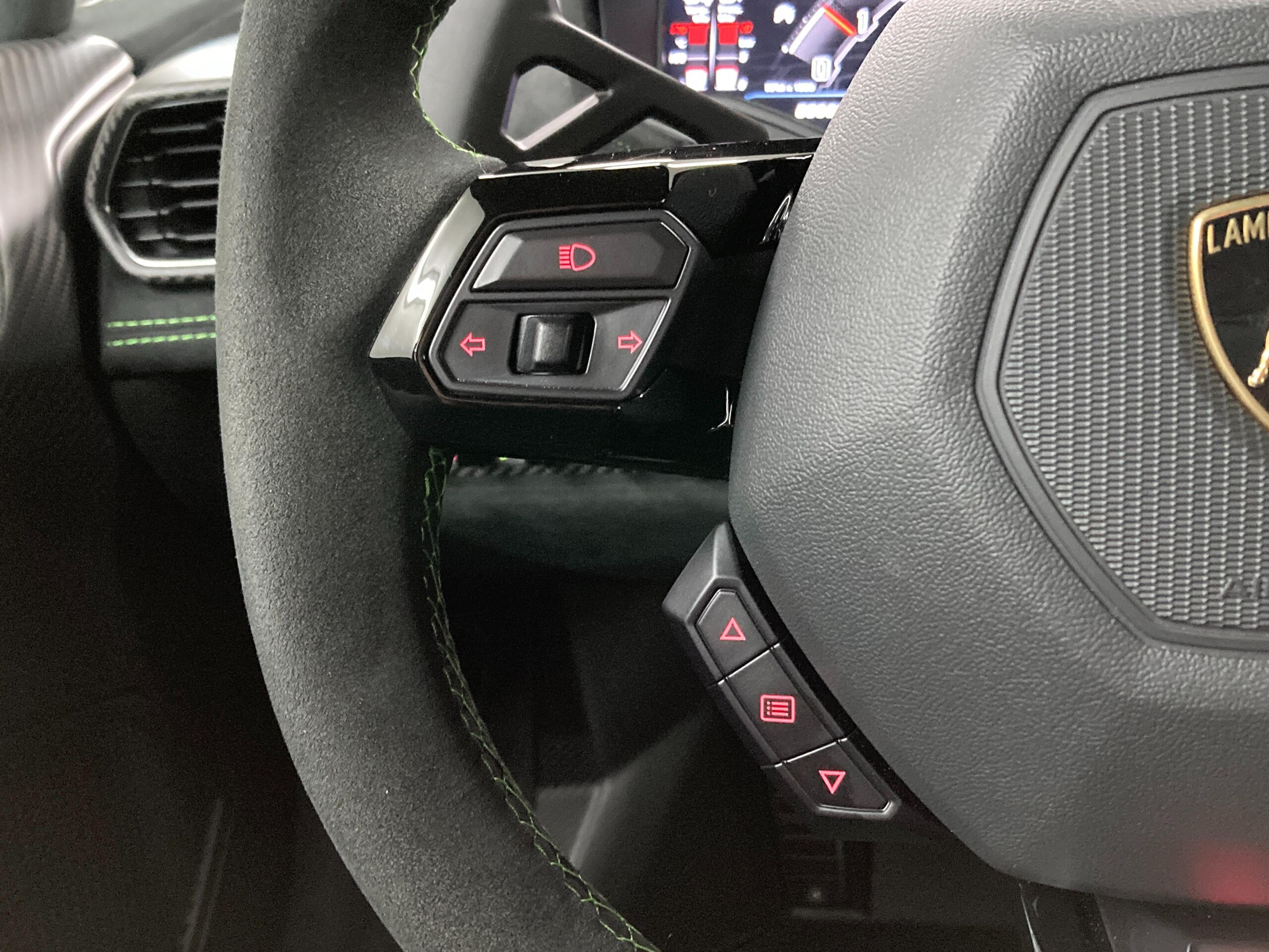 2022 Lamborghini Huracán STO — Photo 35 / 57