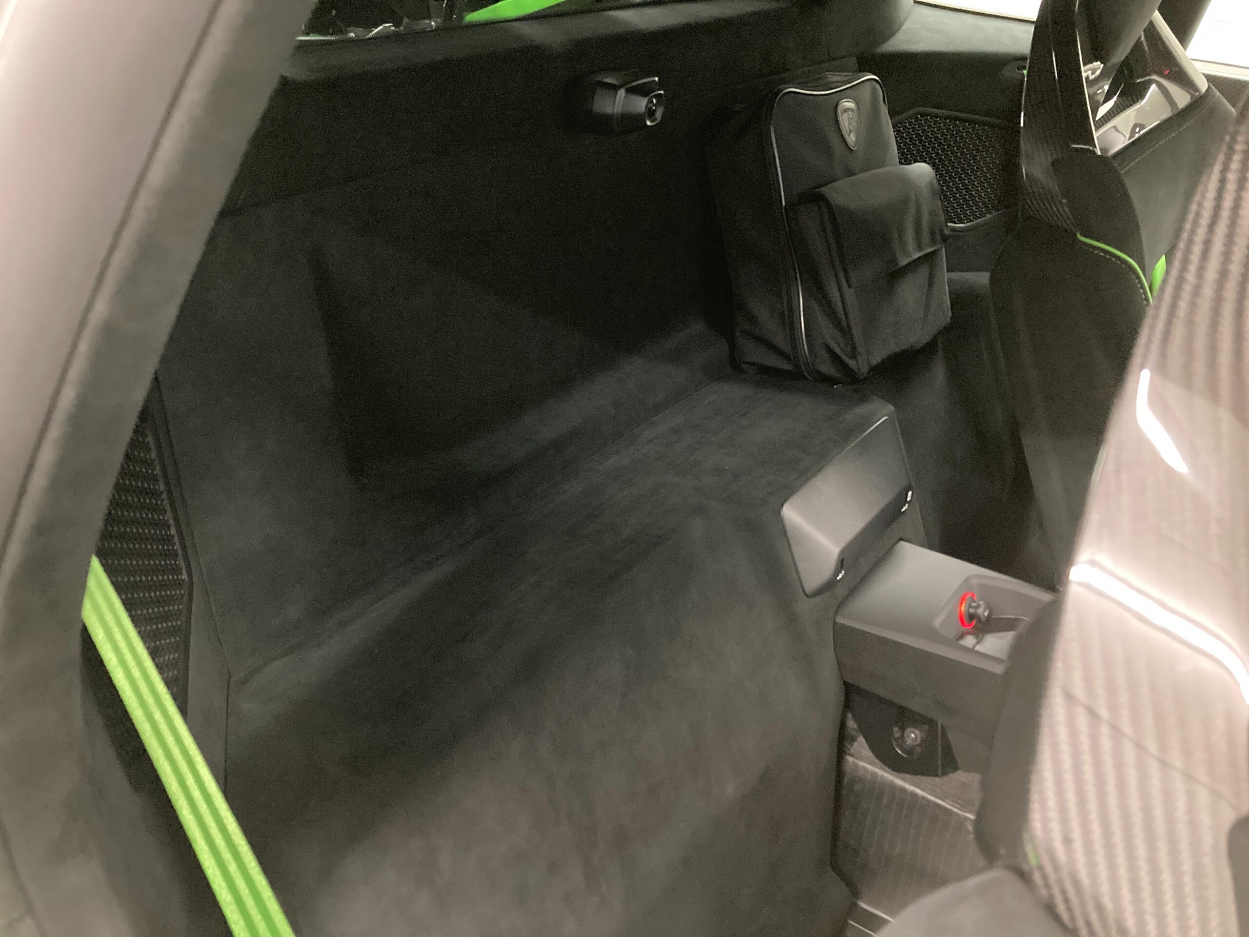 2022 Lamborghini Huracán STO — Photo 44 / 57