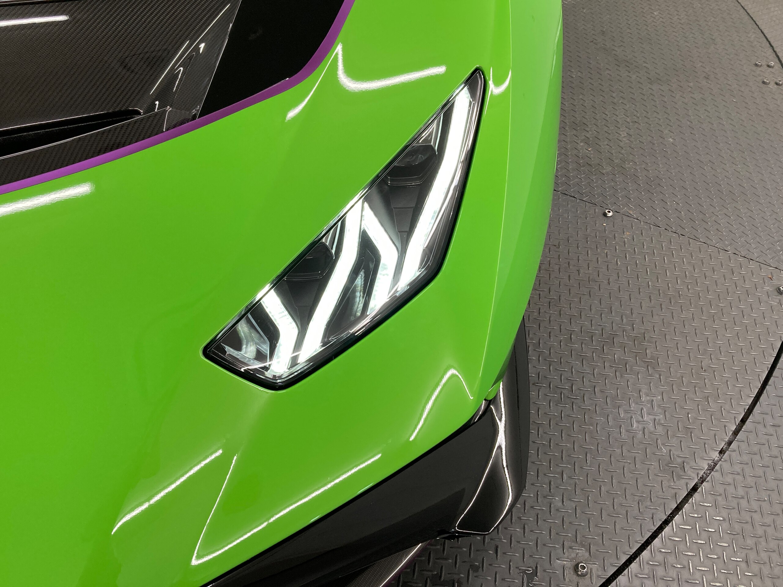 2022 Lamborghini Huracán STO — Photo 50 / 57
