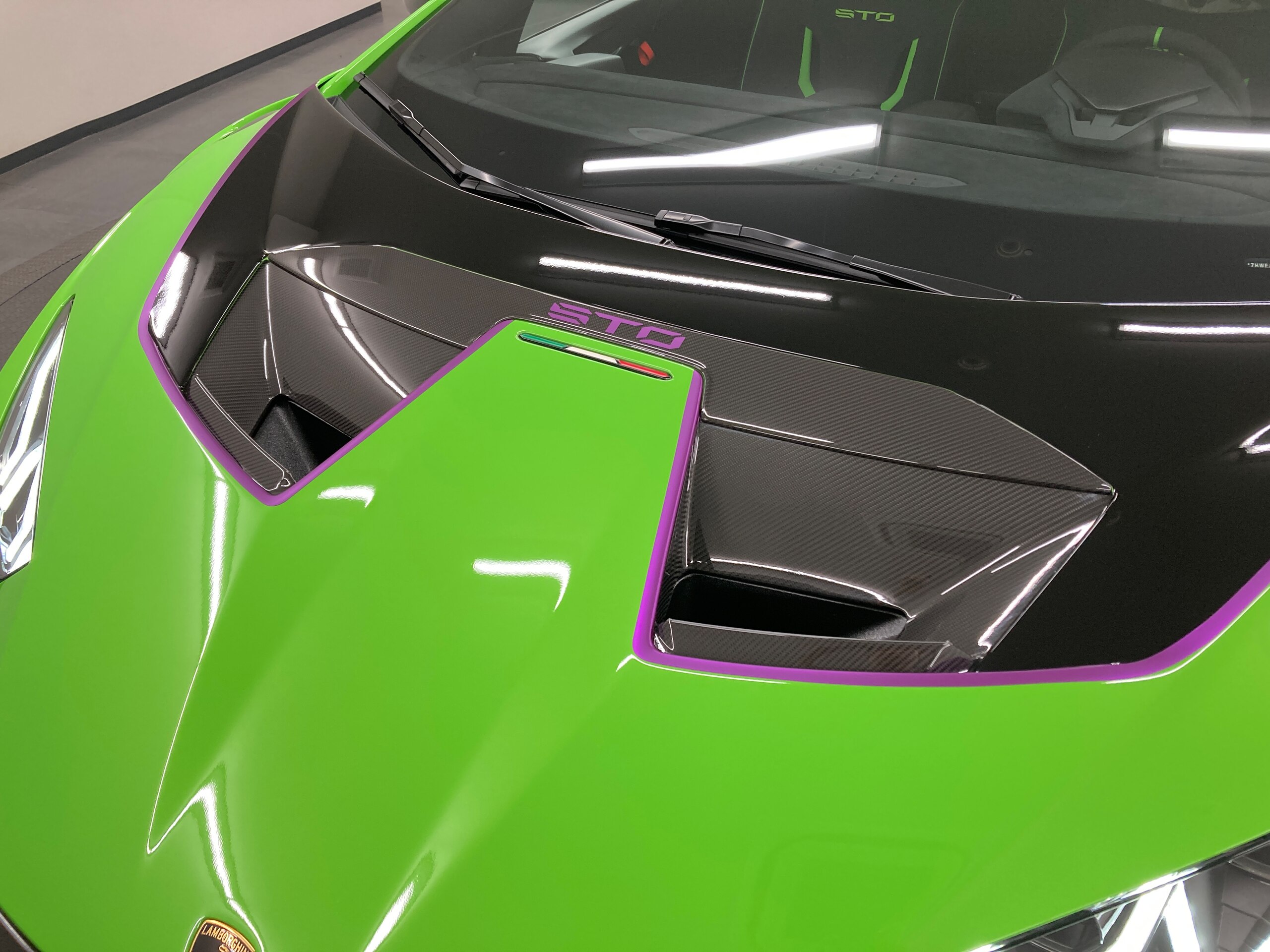 2022 Lamborghini Huracán STO — Photo 52 / 57
