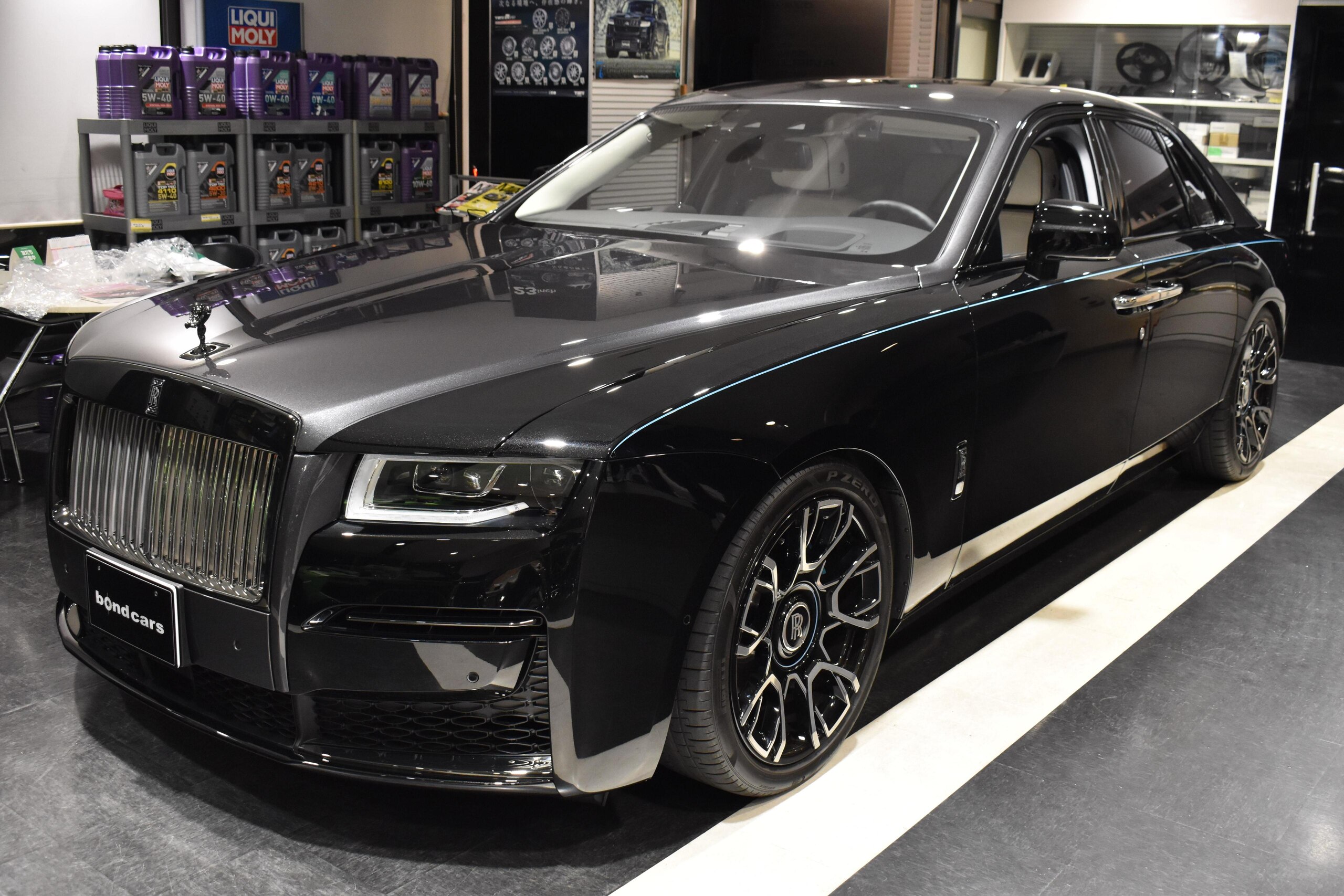 2022 Rolls-Royce Ghost Black Badge — Photo 7 / 37