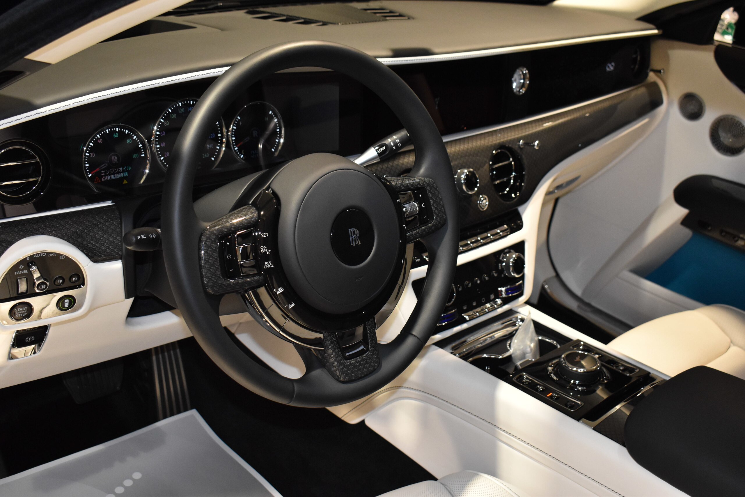 2022 Rolls-Royce Ghost Black Badge — Photo 8 / 37