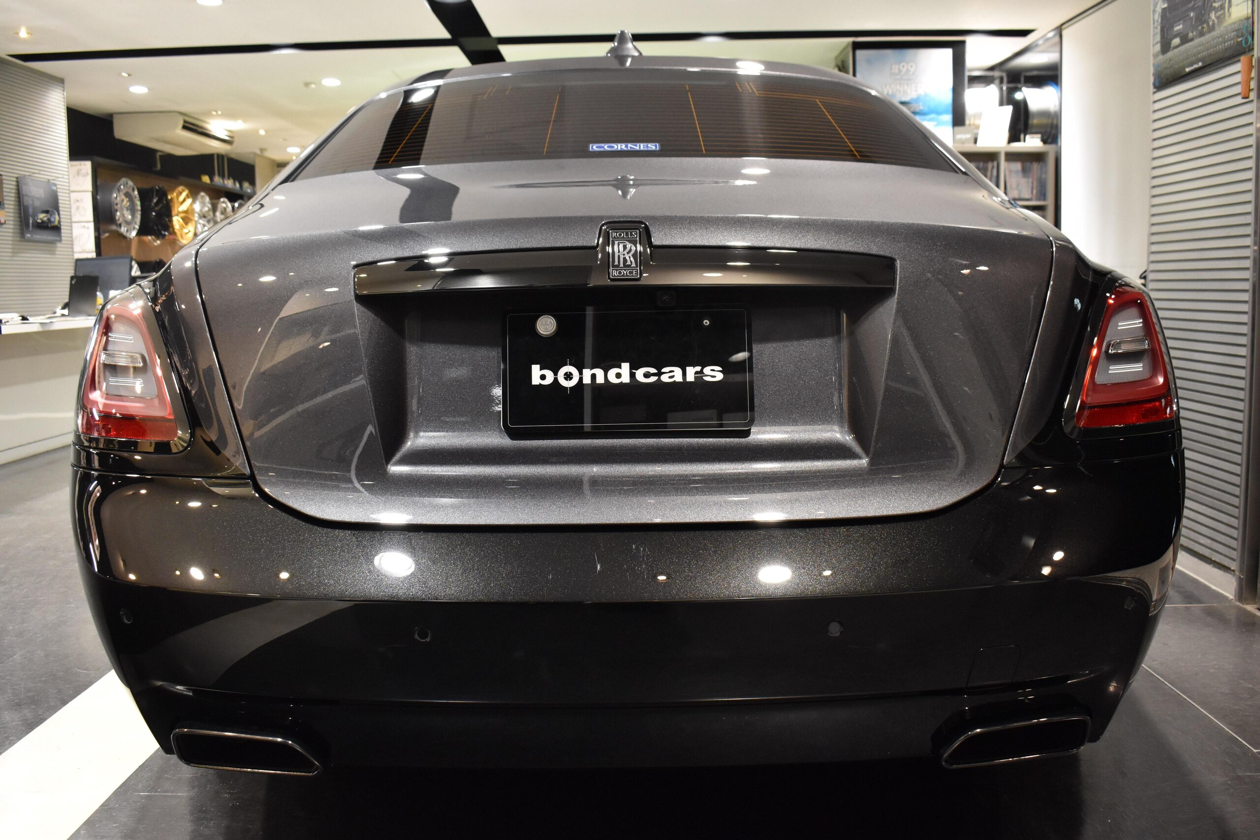 2022 Rolls-Royce Ghost Black Badge — Photo 13 / 37