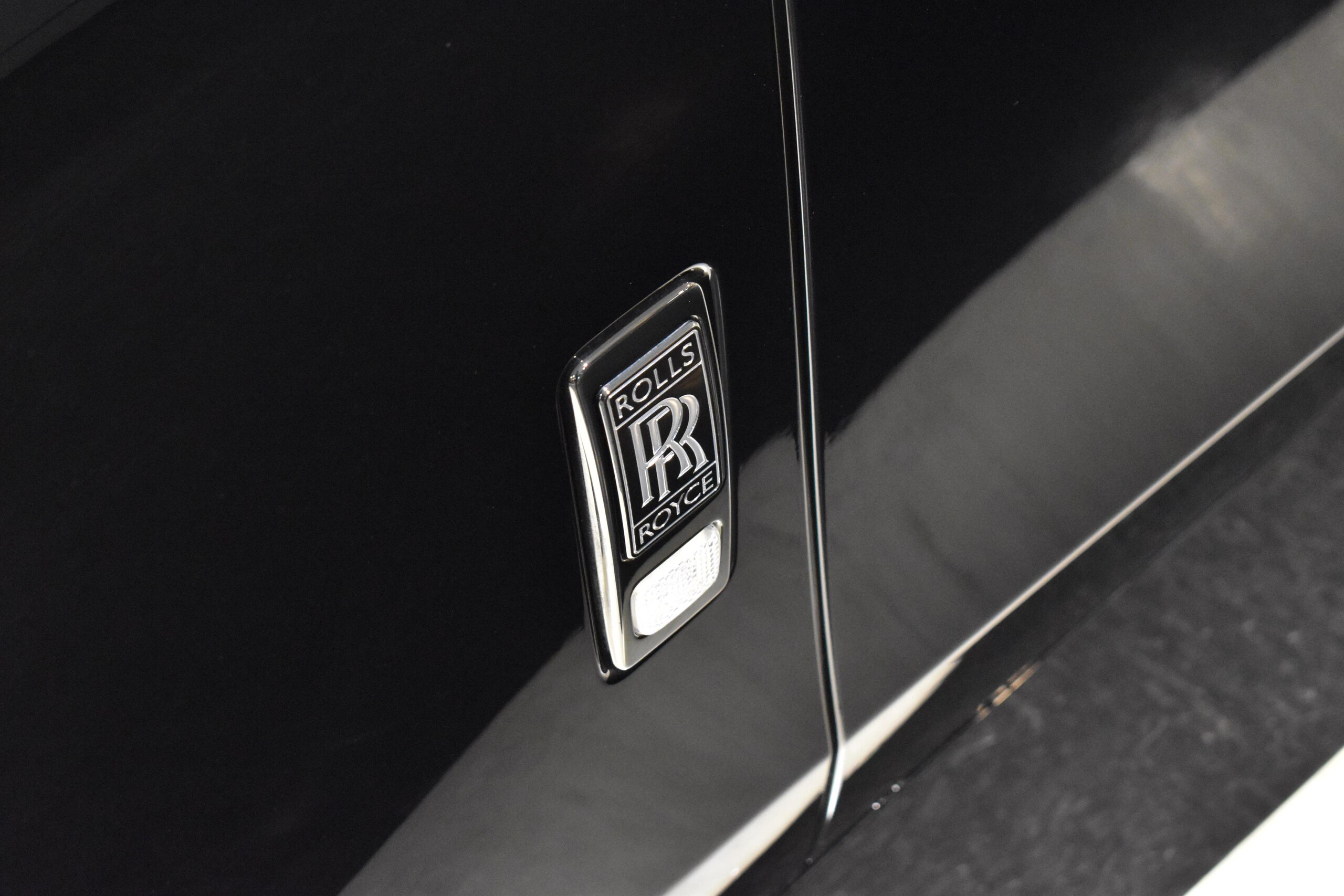 2022 Rolls-Royce Ghost Black Badge — Photo 17 / 37
