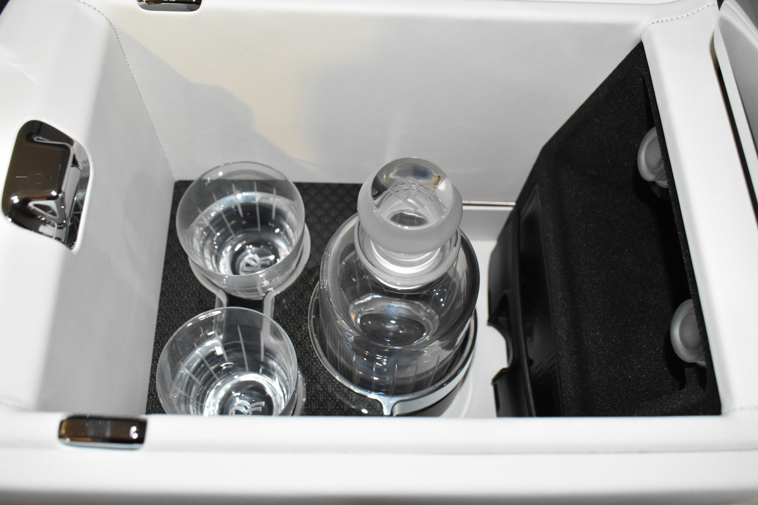 2022 Rolls-Royce Ghost Black Badge — Photo 32 / 37