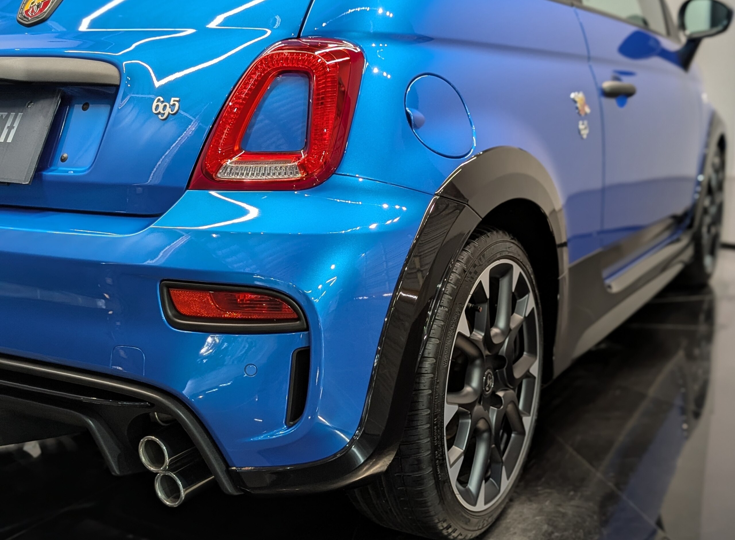 2023 Abarth 695 Tribute 131 Rally — Photo 13 / 38