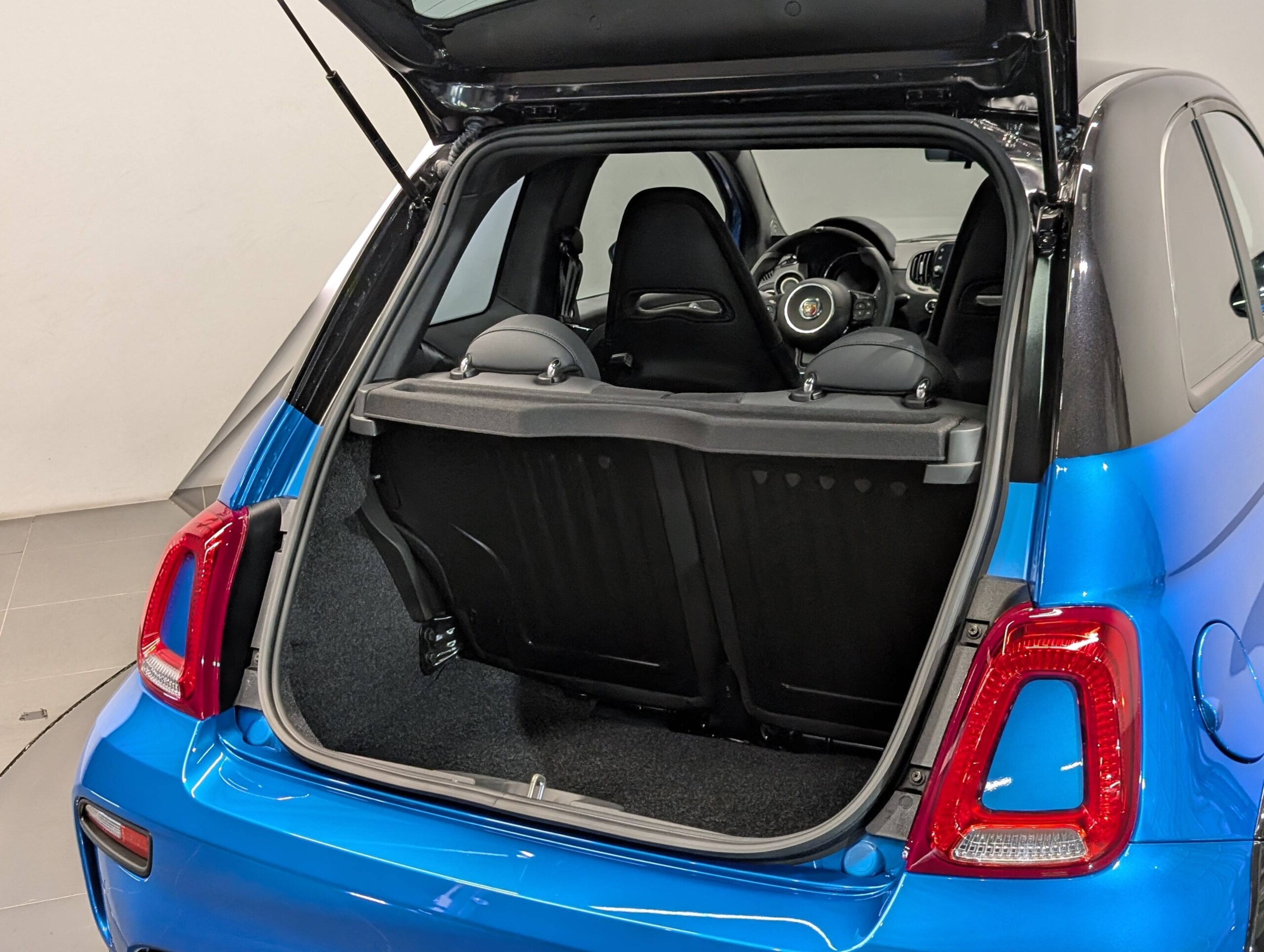 2023 Abarth 695 Tribute 131 Rally — Photo 18 / 38