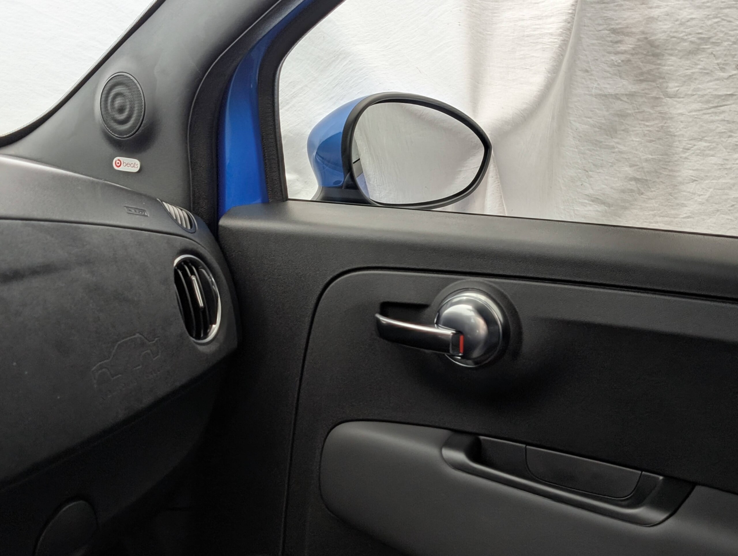 2023 Abarth 695 Tribute 131 Rally — Photo 35 / 38