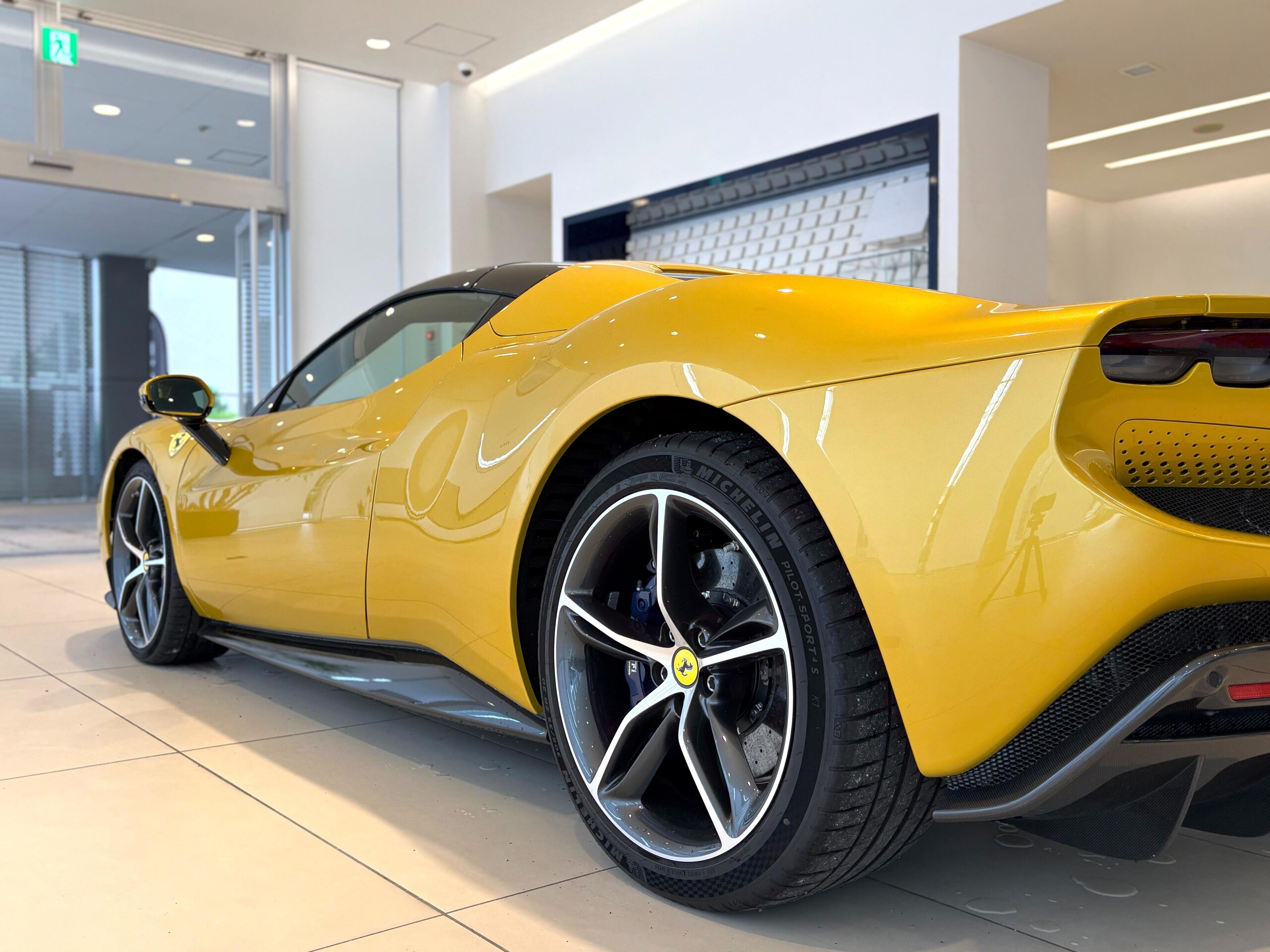 2023 Ferrari 296GTS — Photo 10 / 48