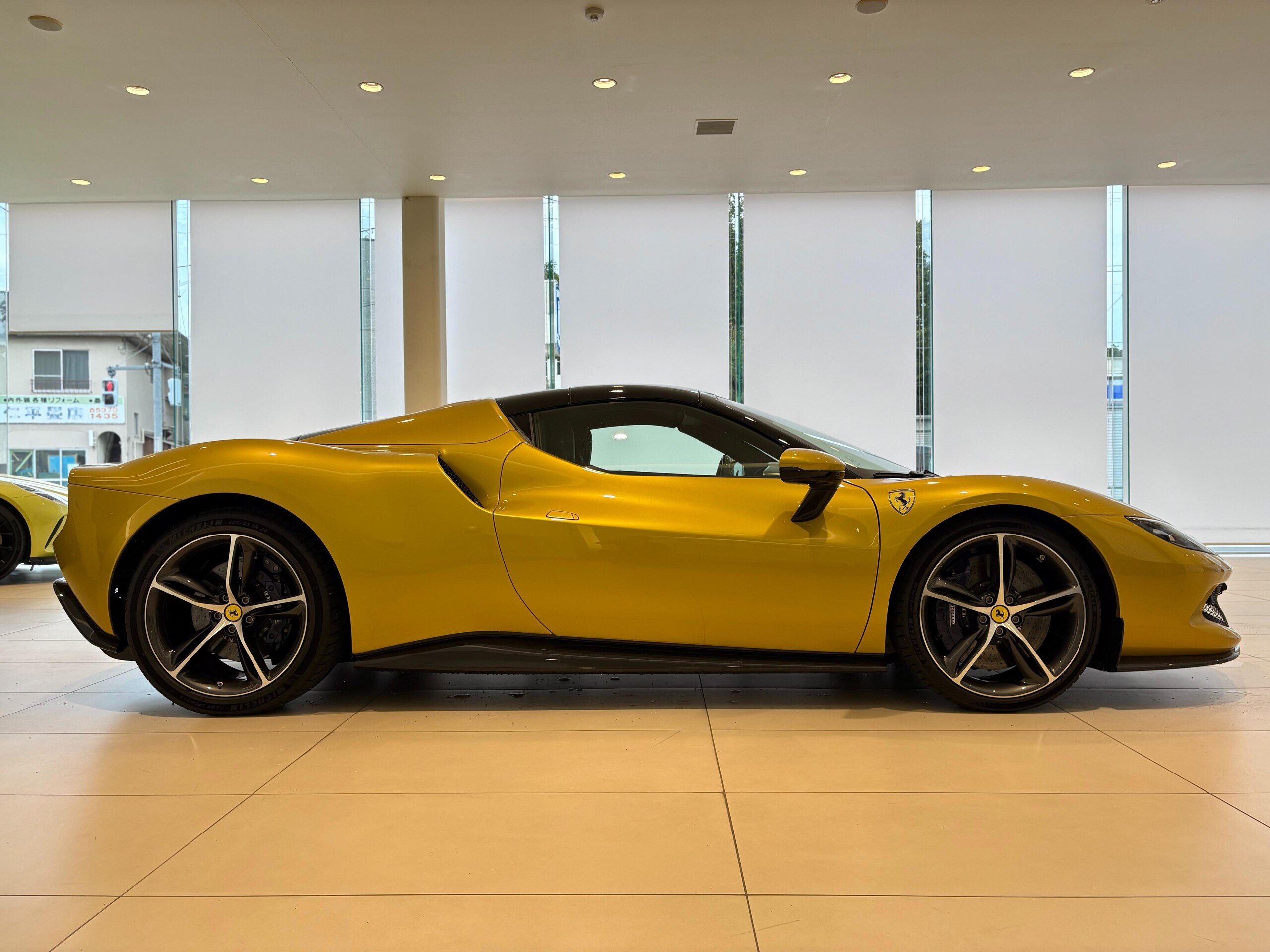 2023 Ferrari 296GTS — Photo 16 / 48