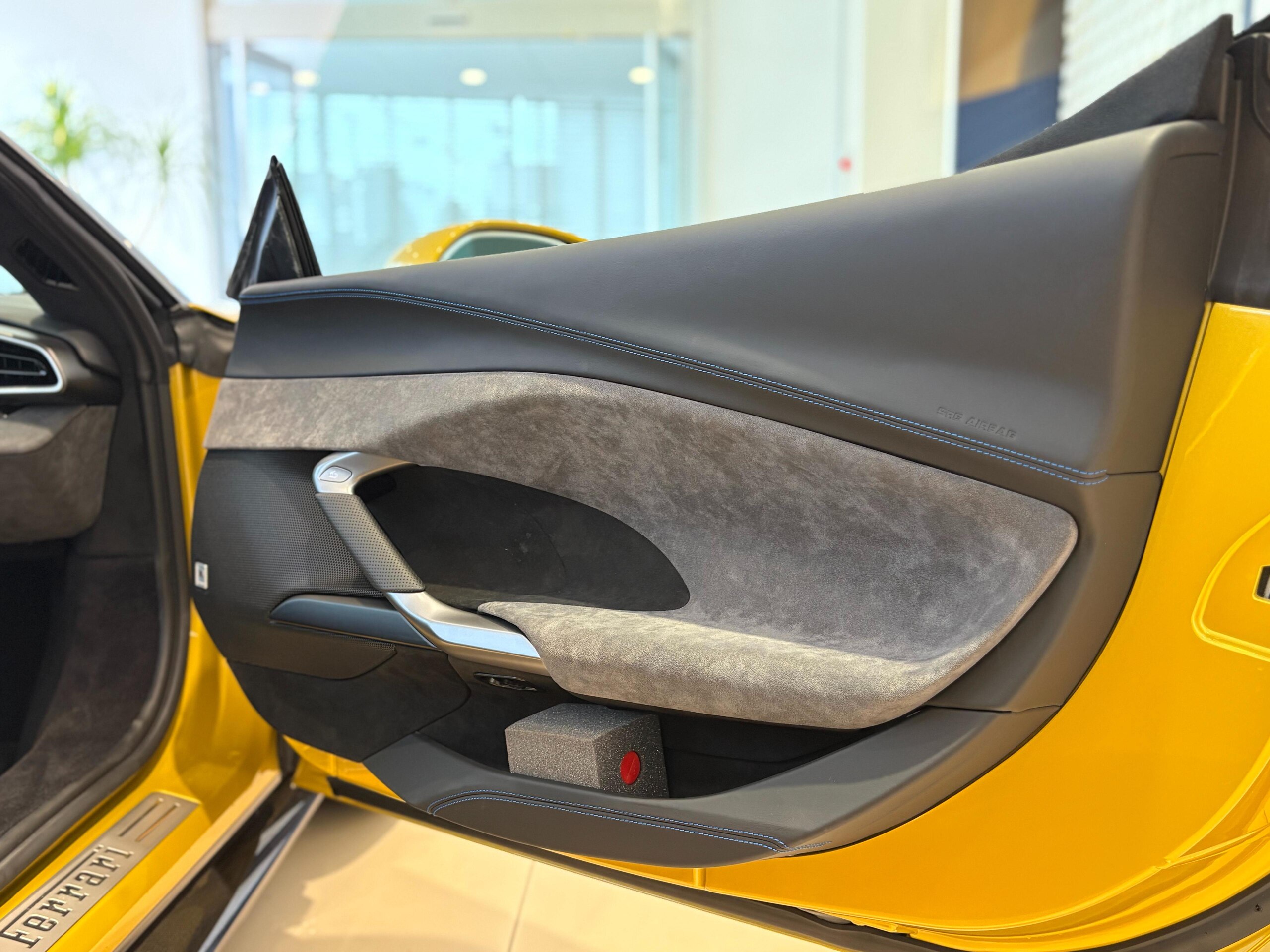 2023 Ferrari 296GTS — Photo 28 / 48