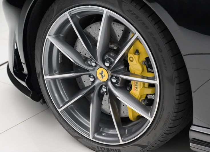 2023 Ferrari 812GTS — Photo 21 / 23