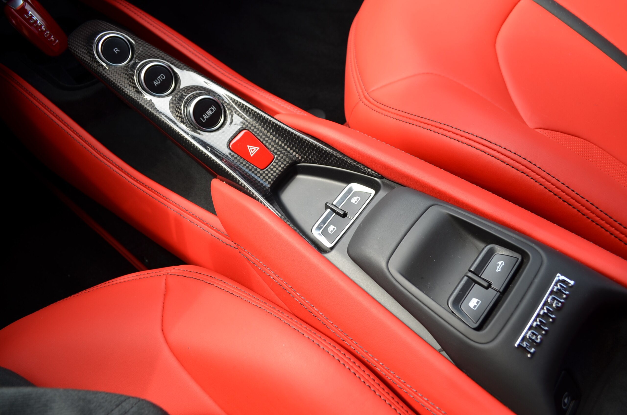 2023 Ferrari F8 Spider — Photo 10 / 21