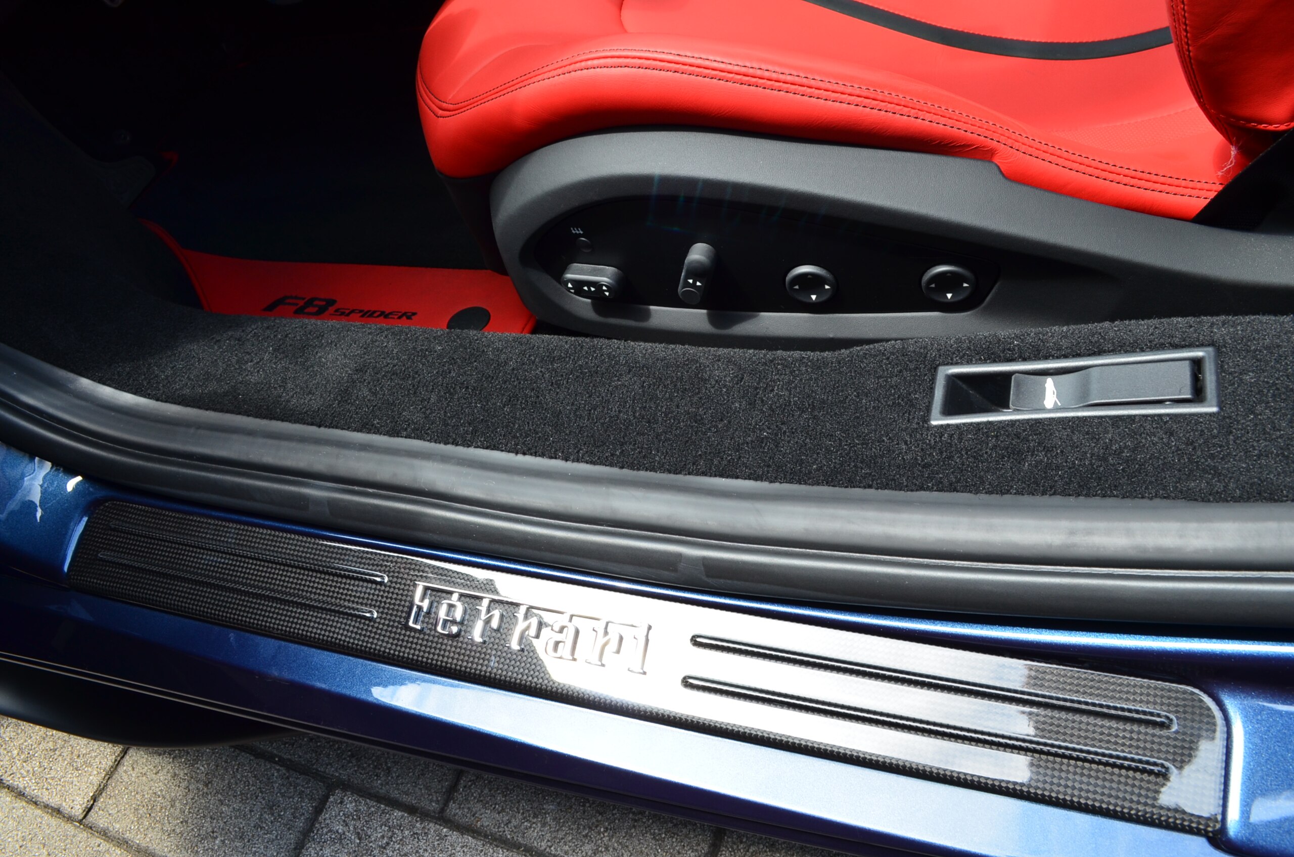 2023 Ferrari F8 Spider — Photo 12 / 21