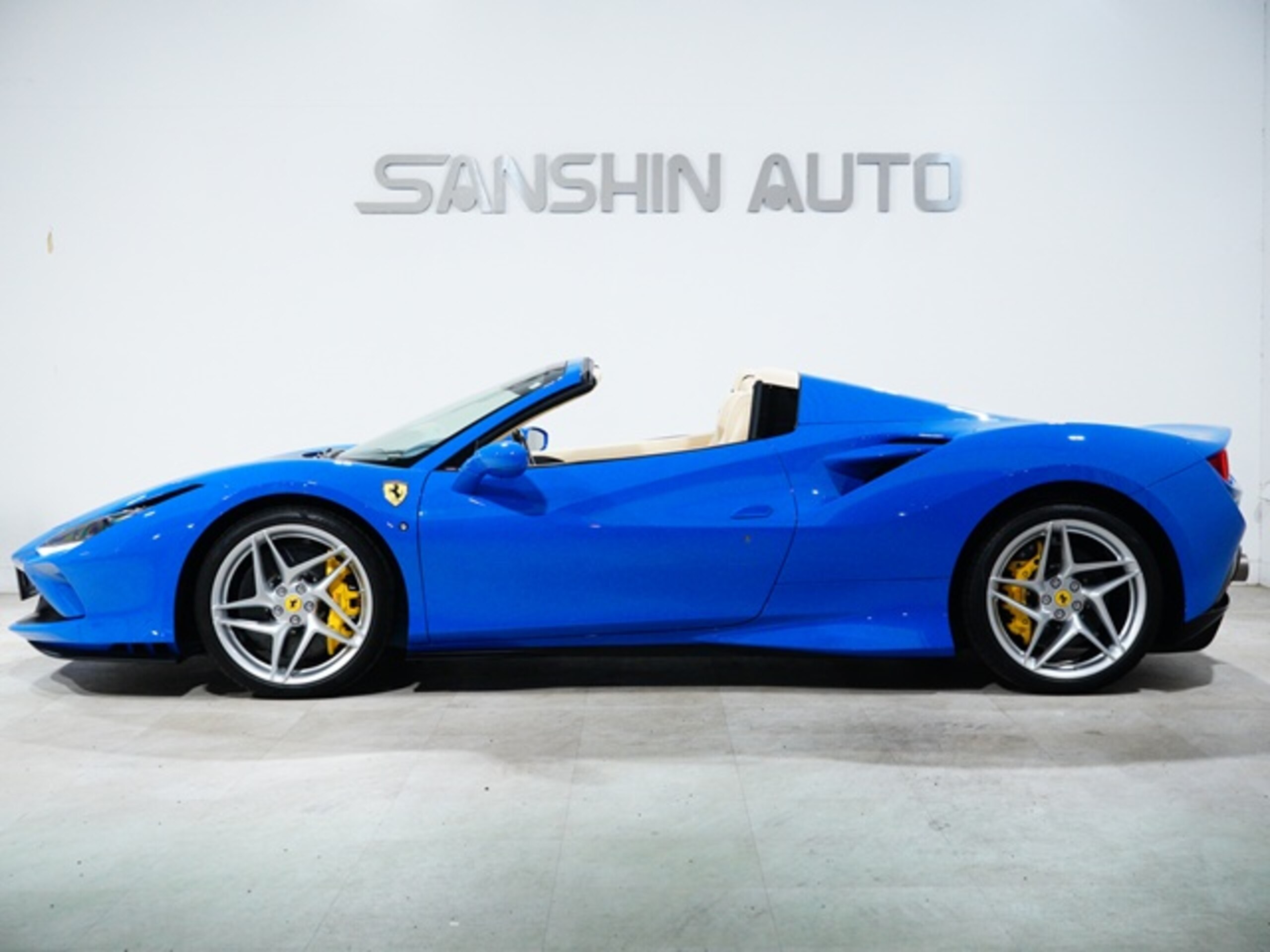 2023 Ferrari F8 Spider — Photo 6 / 34