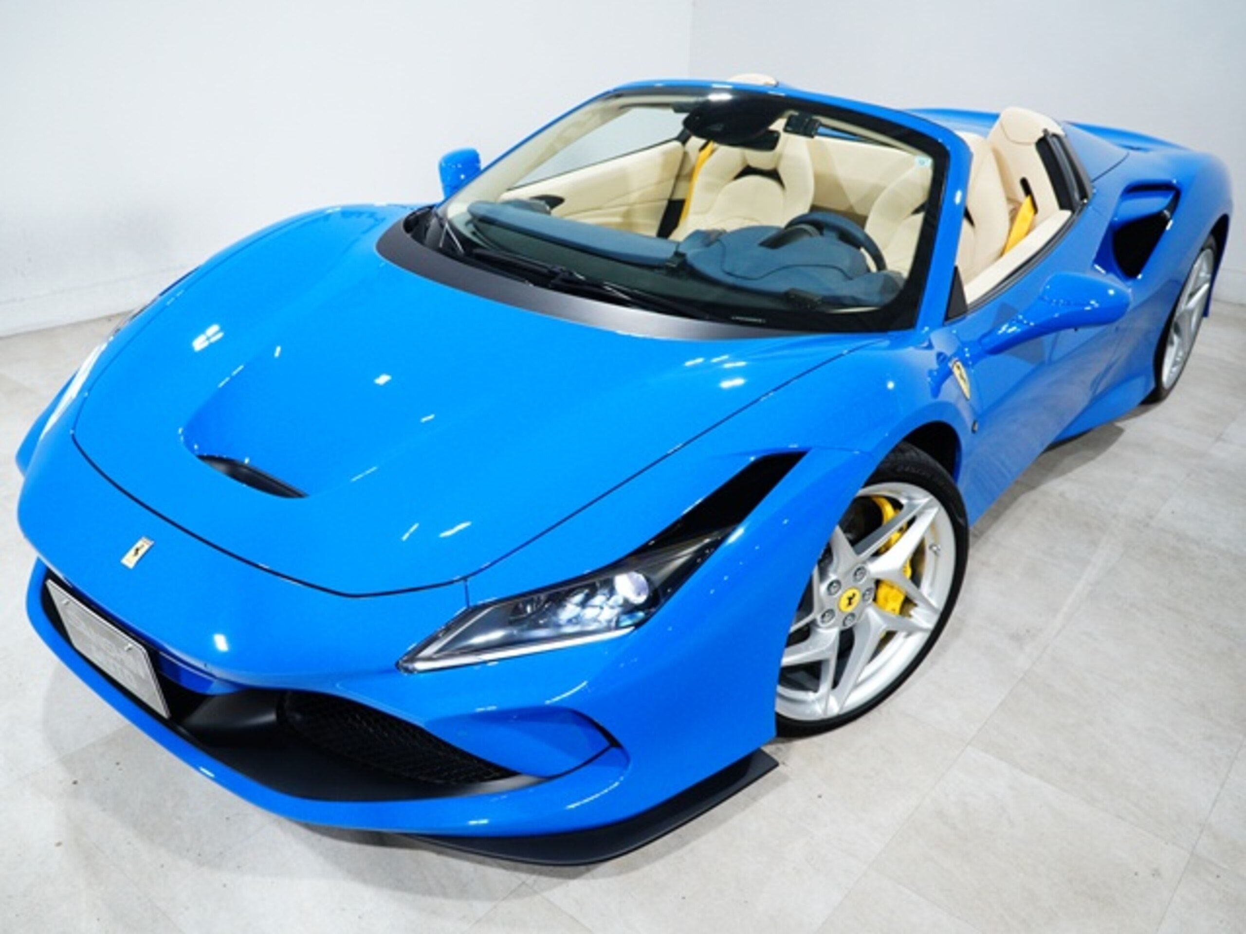 2023 Ferrari F8 Spider — Photo 15 / 34