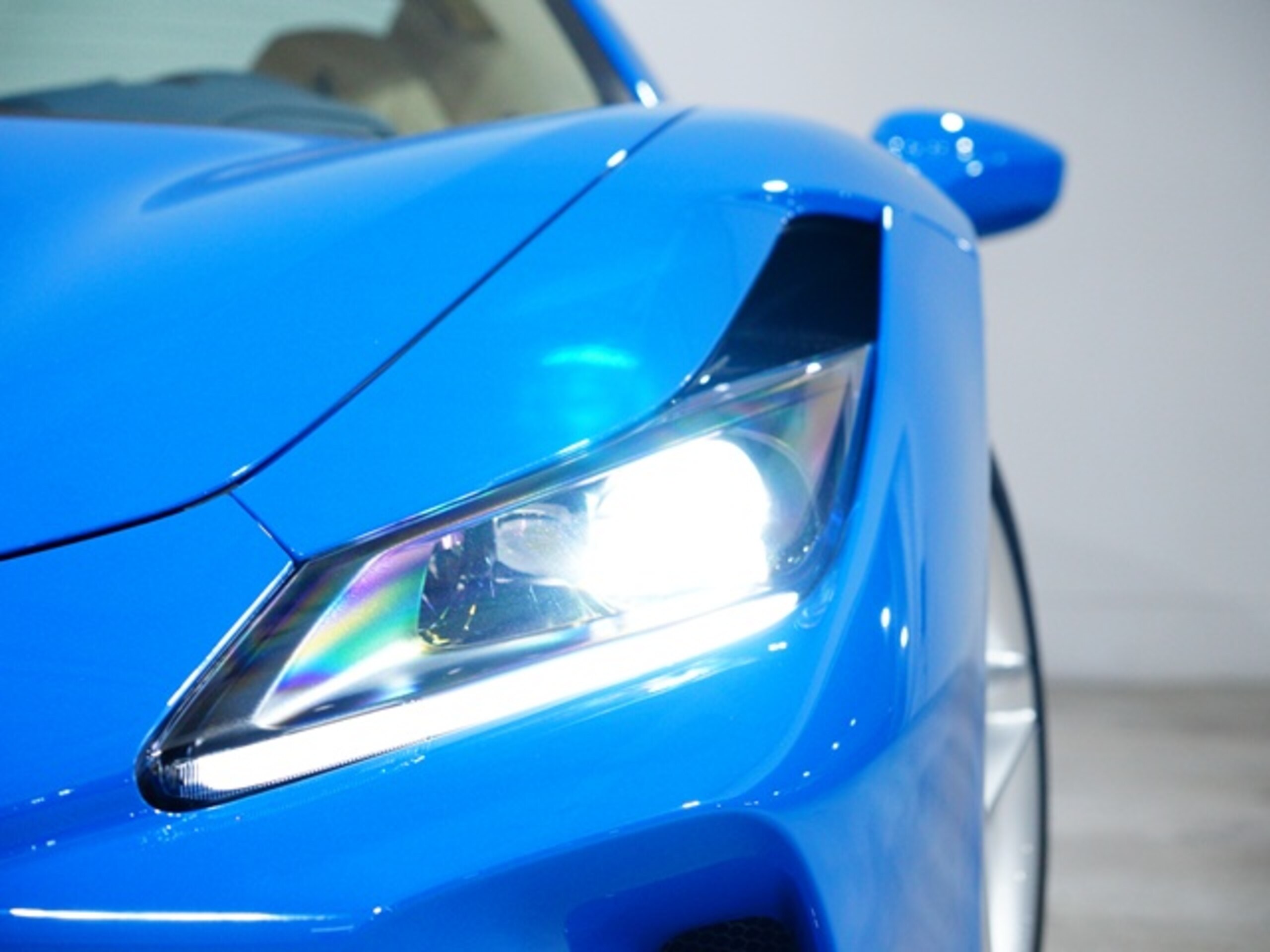 2023 Ferrari F8 Spider — Photo 17 / 34