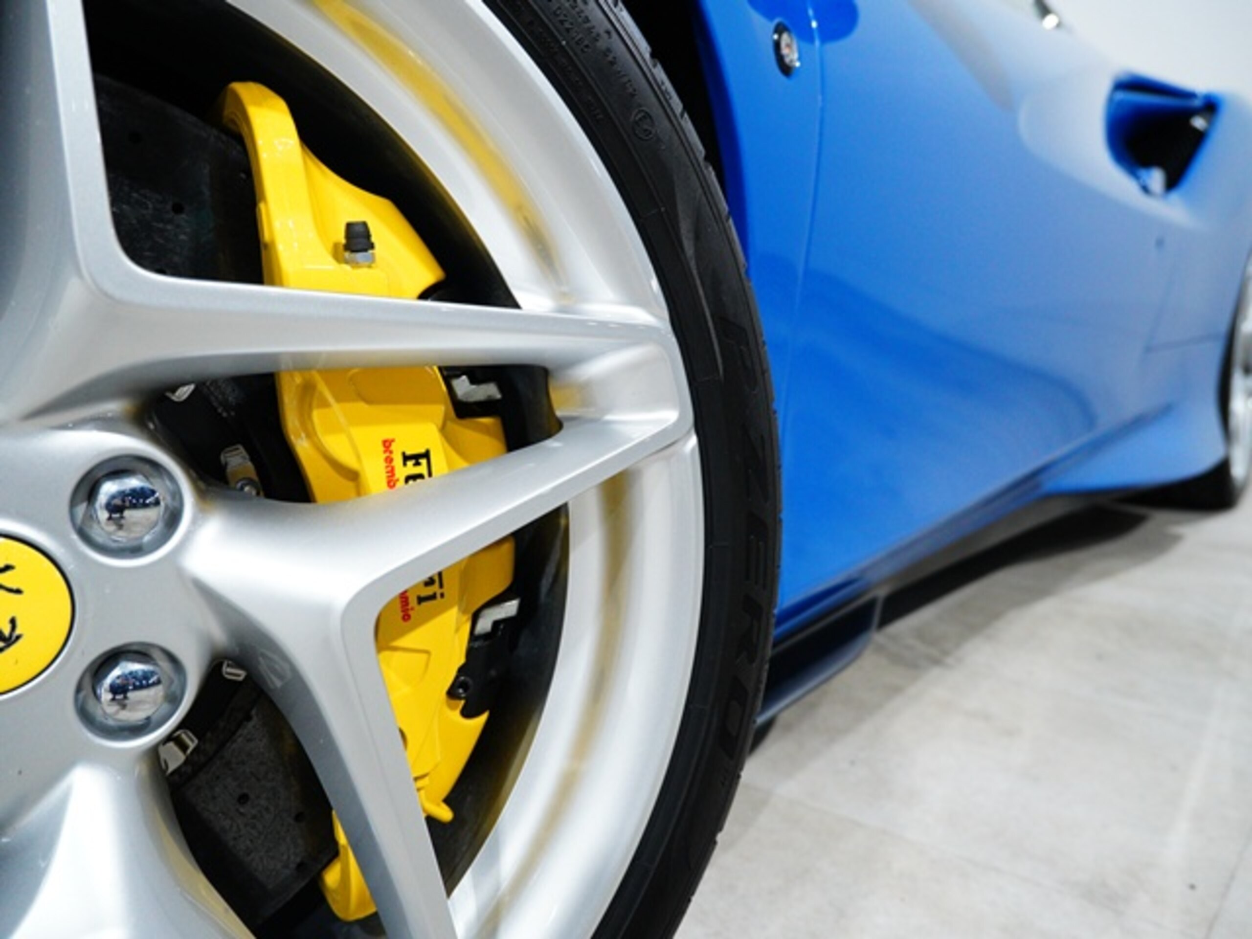 2023 Ferrari F8 Spider — Photo 21 / 34