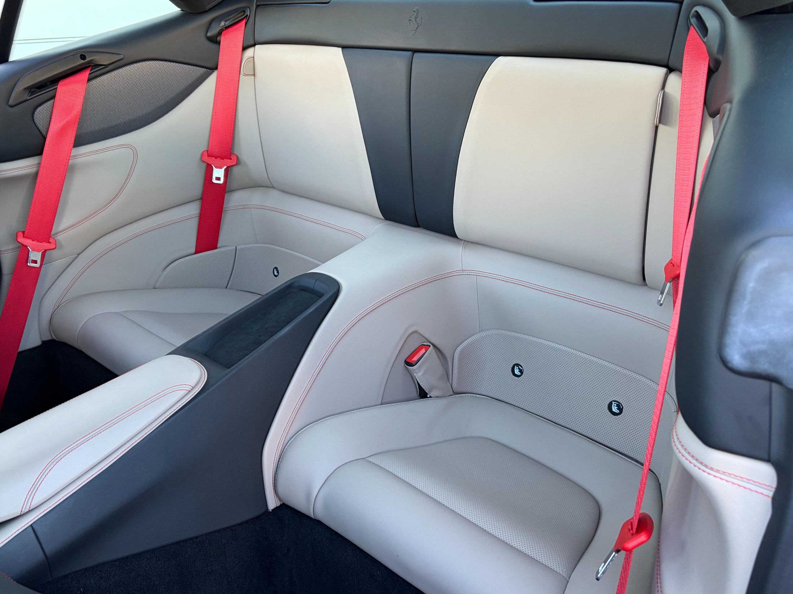 2023 Ferrari Portofino M — Photo 17 / 37