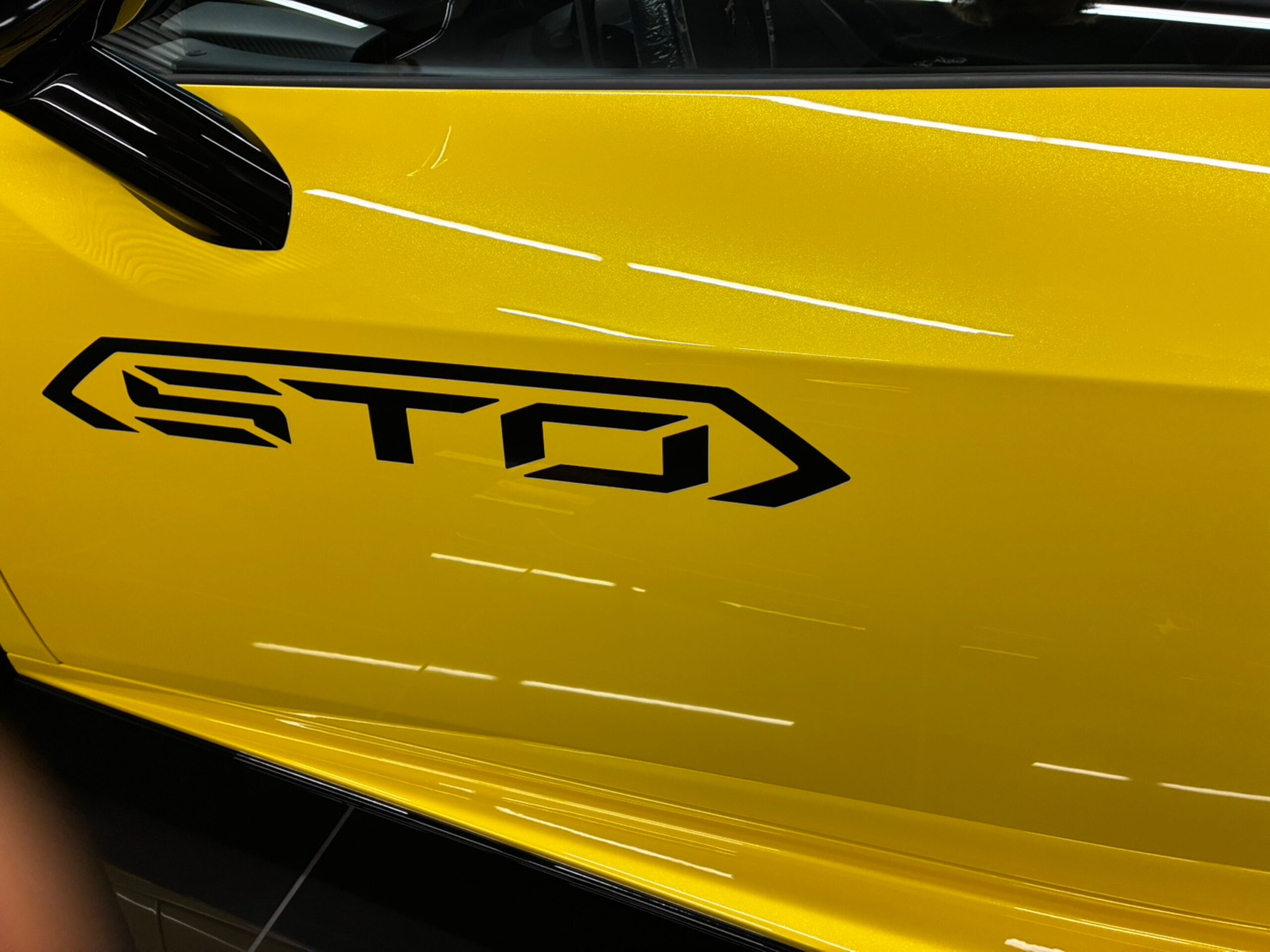 2023 Lamborghini Huracán STO — Photo 14 / 41