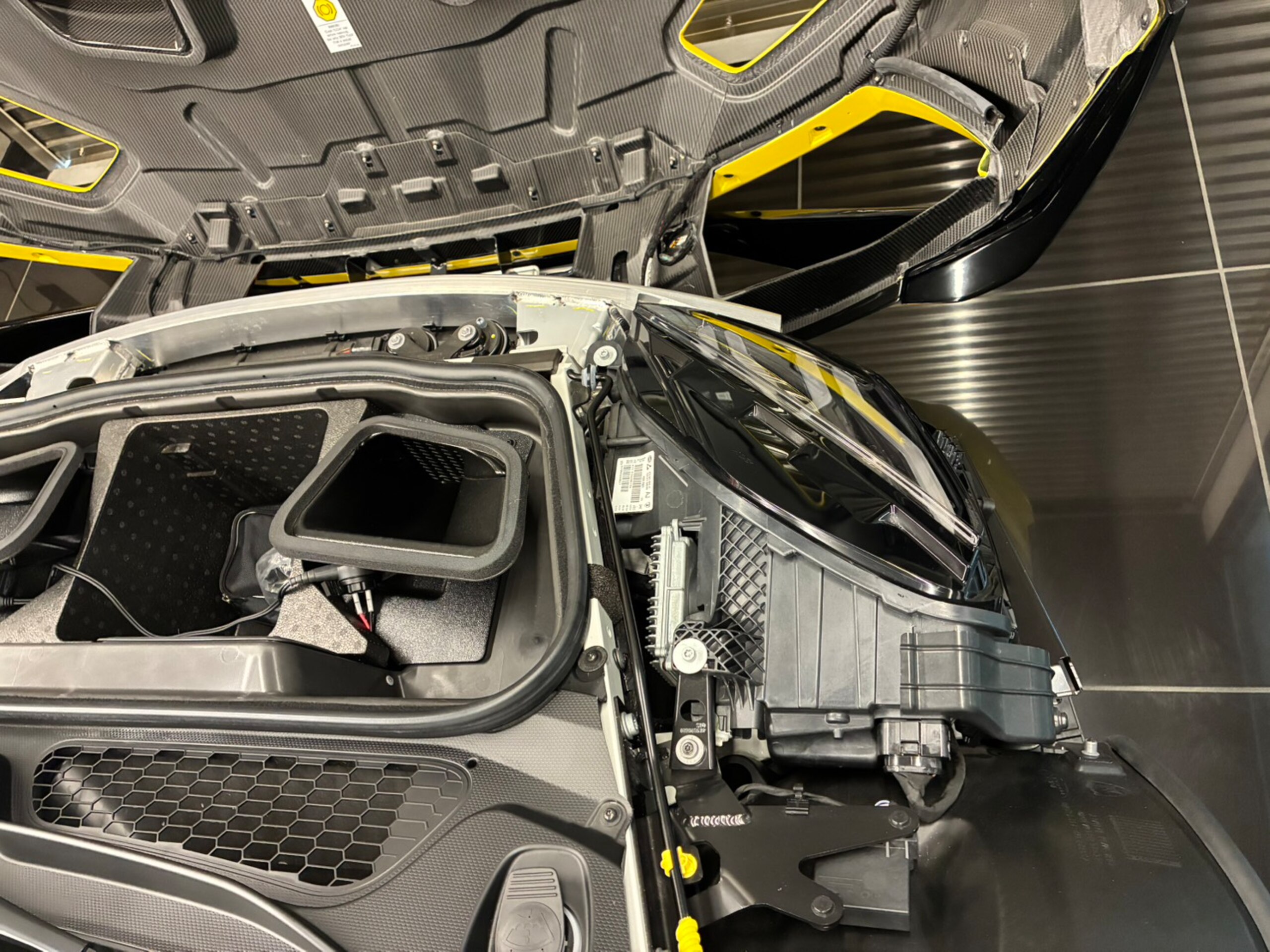 2023 Lamborghini Huracán STO — Photo 35 / 41