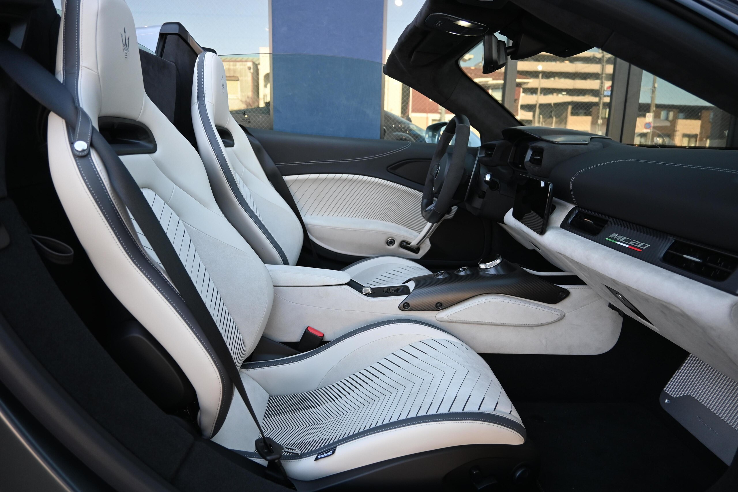 2023 Maserati MC20 Cielo — Photo 38 / 43