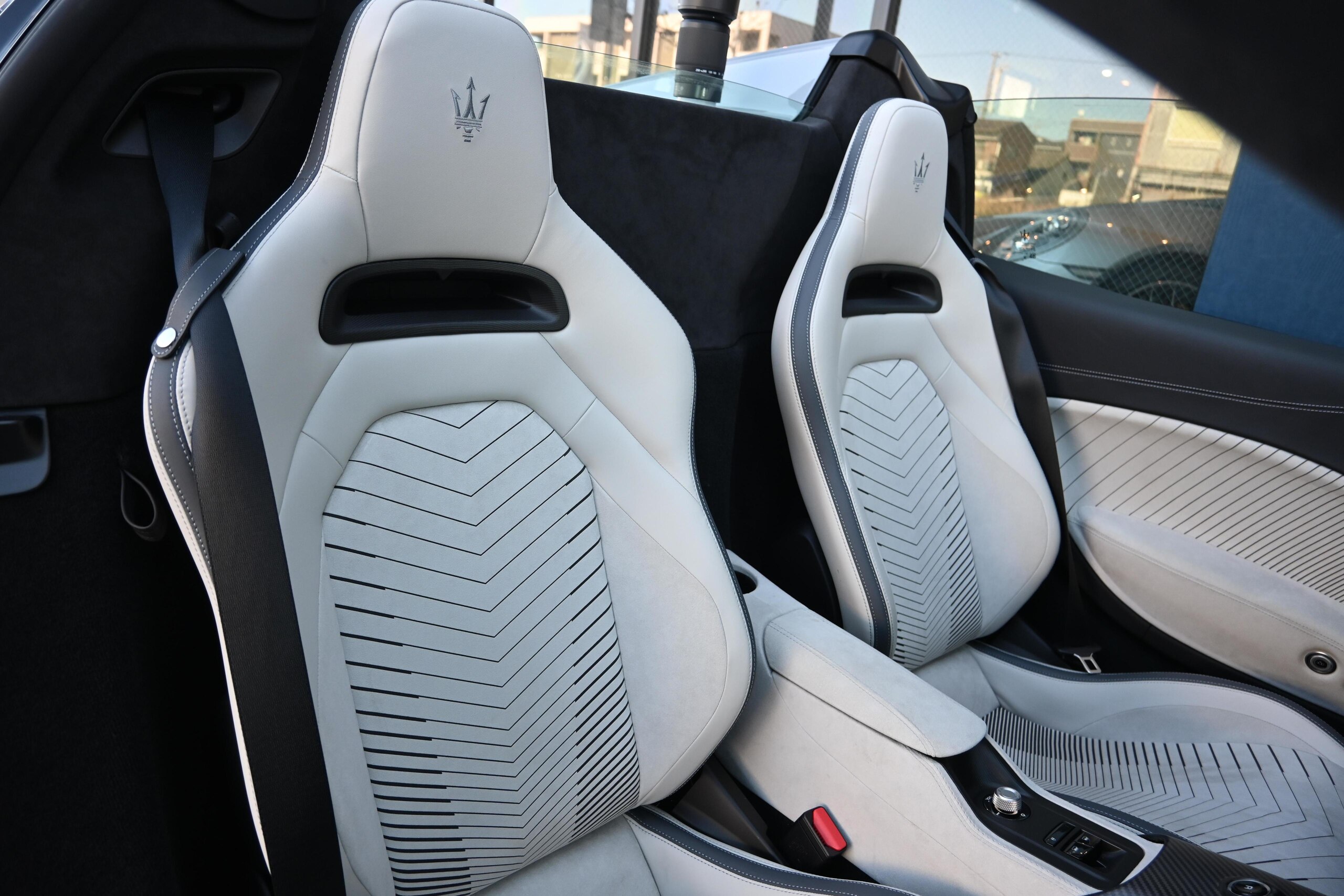 2023 Maserati MC20 Cielo — Photo 39 / 43