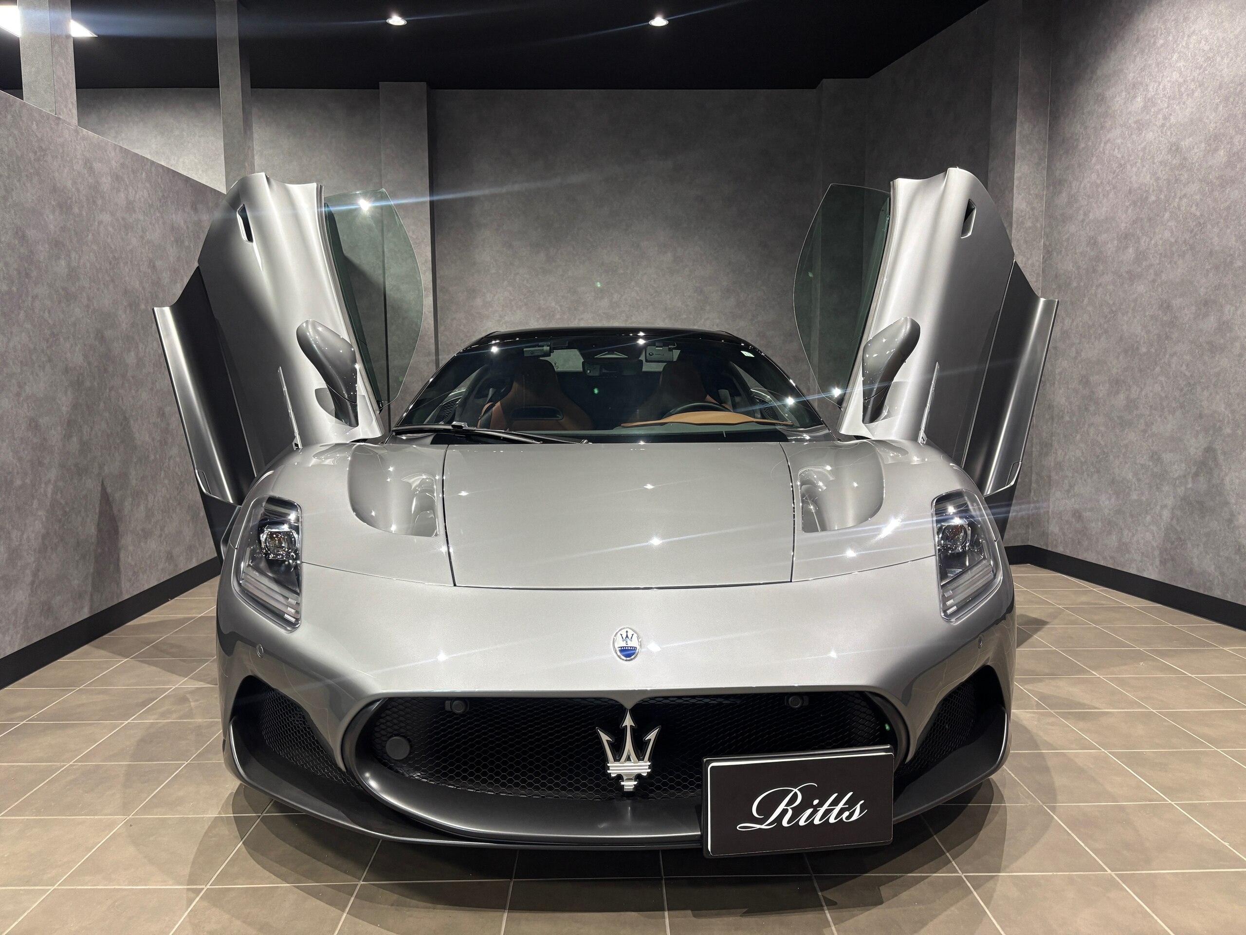 2023 Maserati MC20 Cielo — Photo 12 / 43