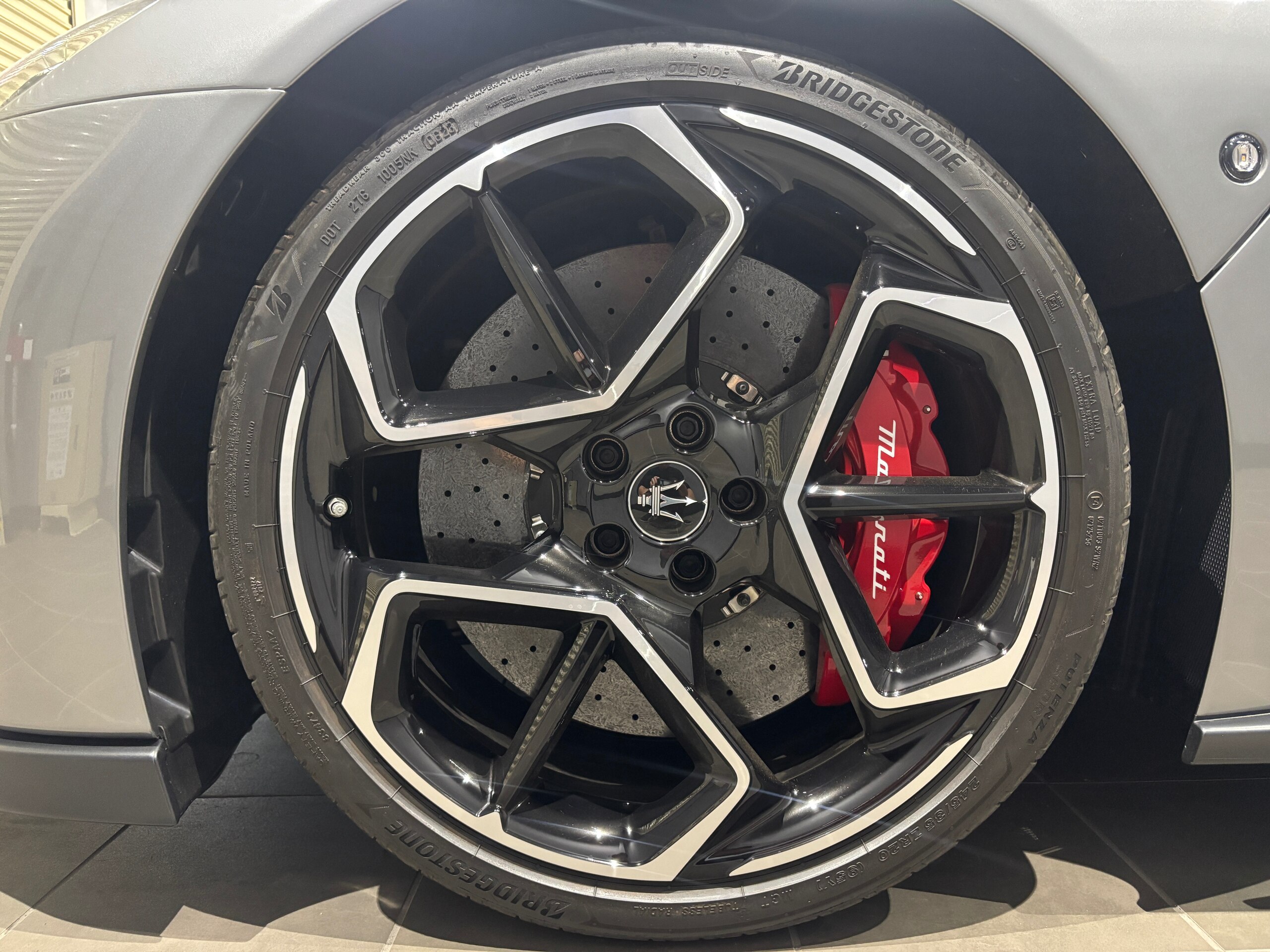 2023 Maserati MC20 Cielo — Photo 13 / 43