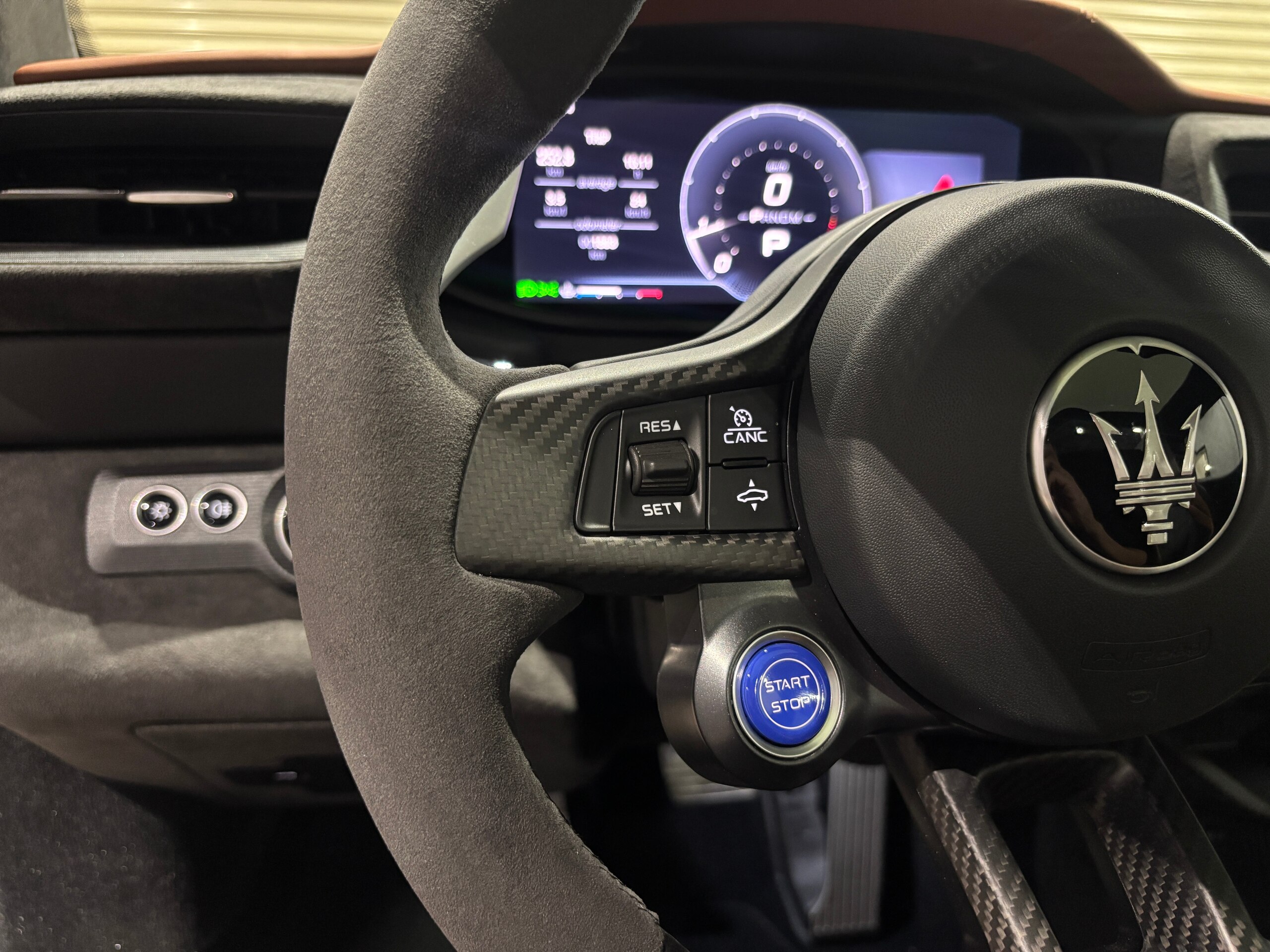 2023 Maserati MC20 Cielo — Photo 15 / 43