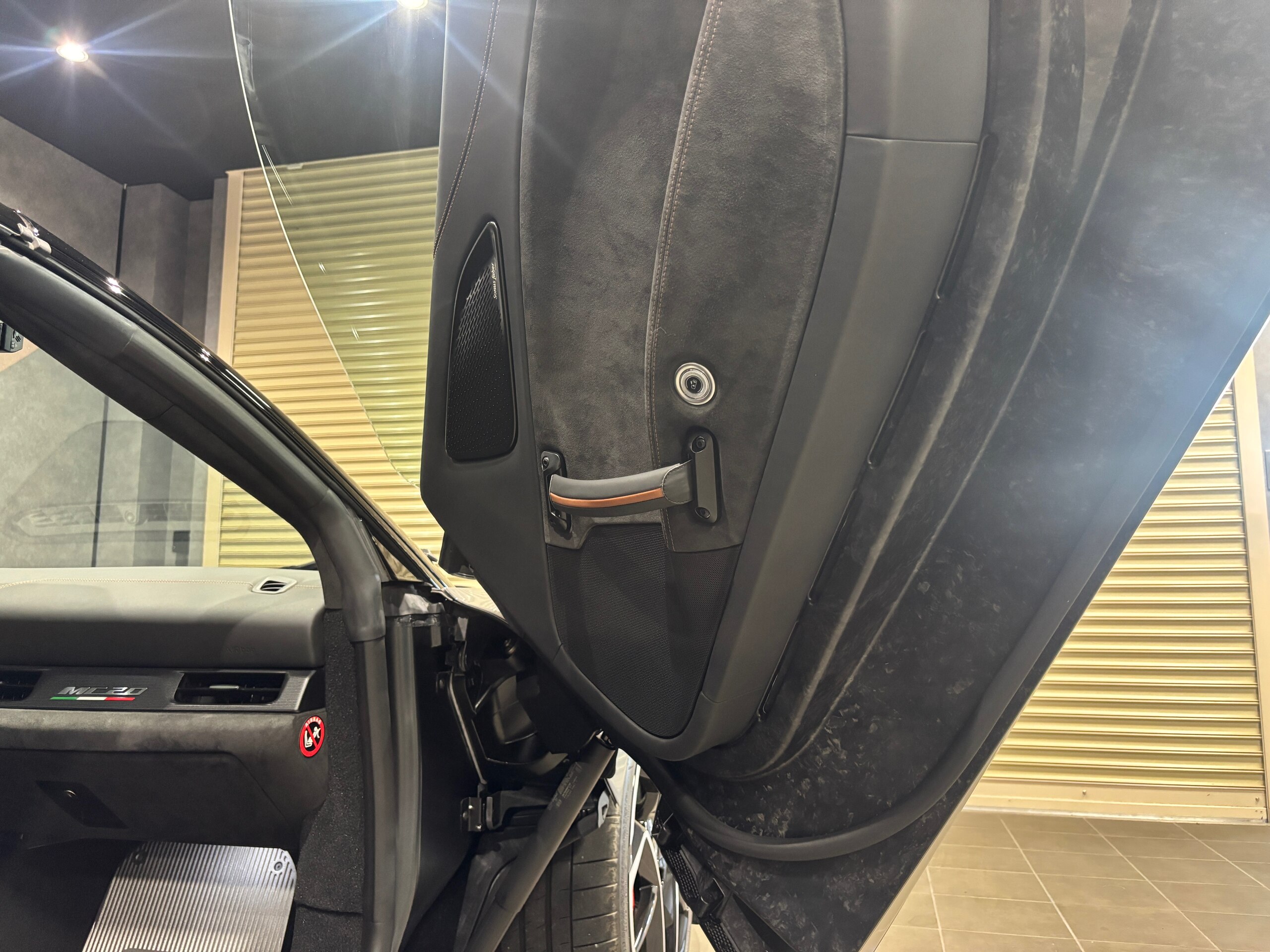 2023 Maserati MC20 Cielo — Photo 37 / 43