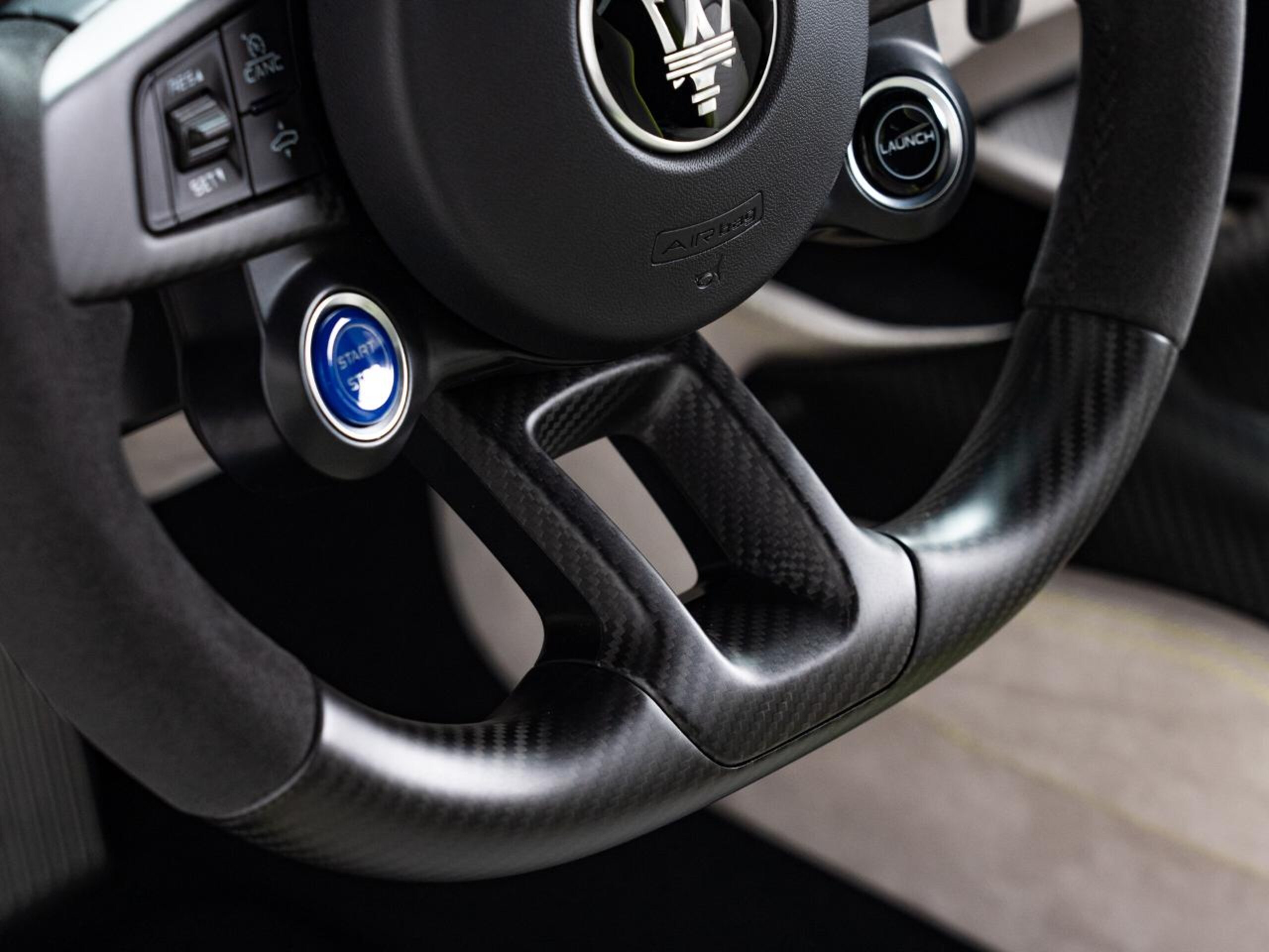 2023 Maserati MC20 — Photo 37 / 52