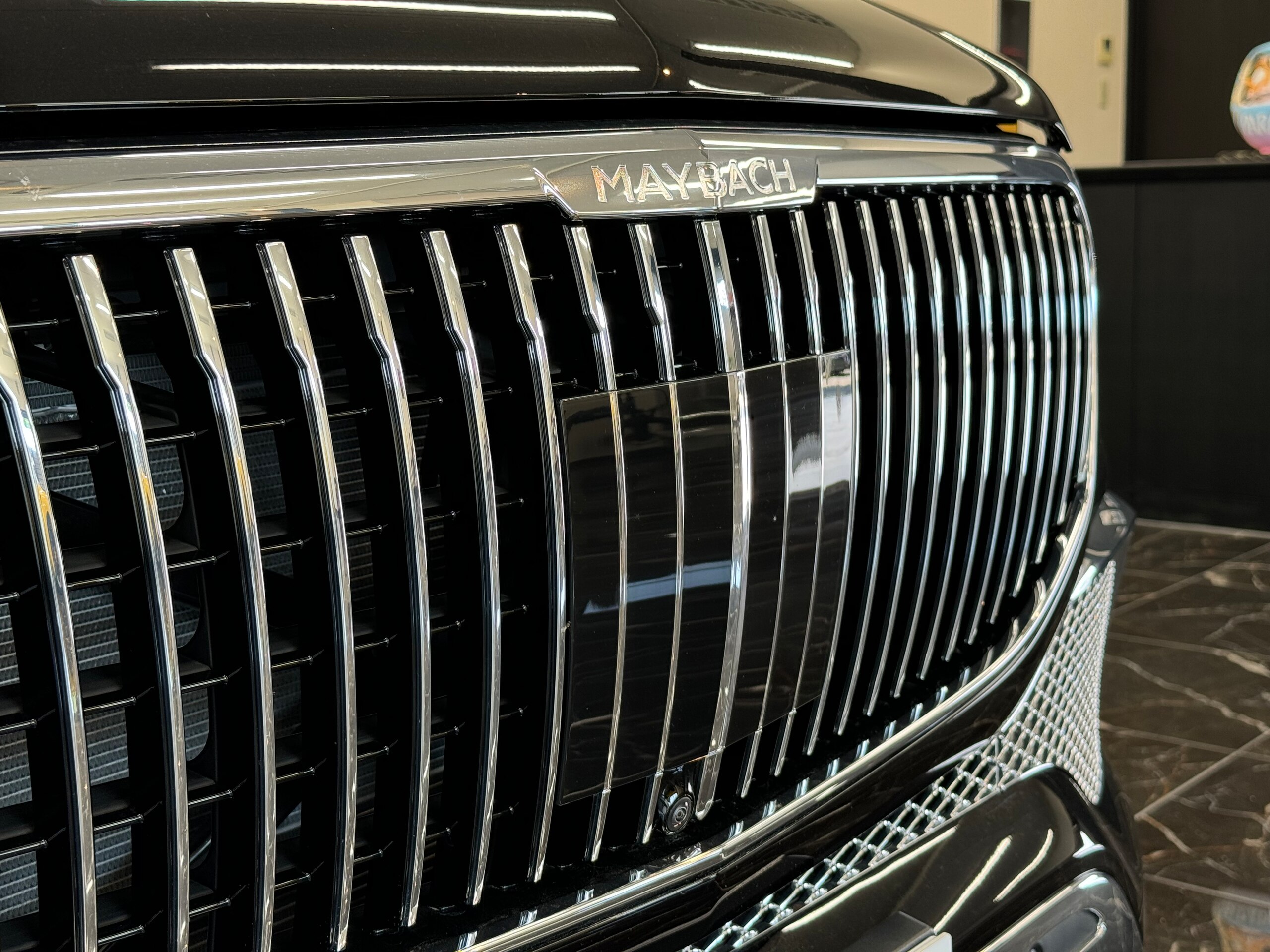2023 Mercedes Benz Maybach GLS 600 4Matic — Photo 13 / 49