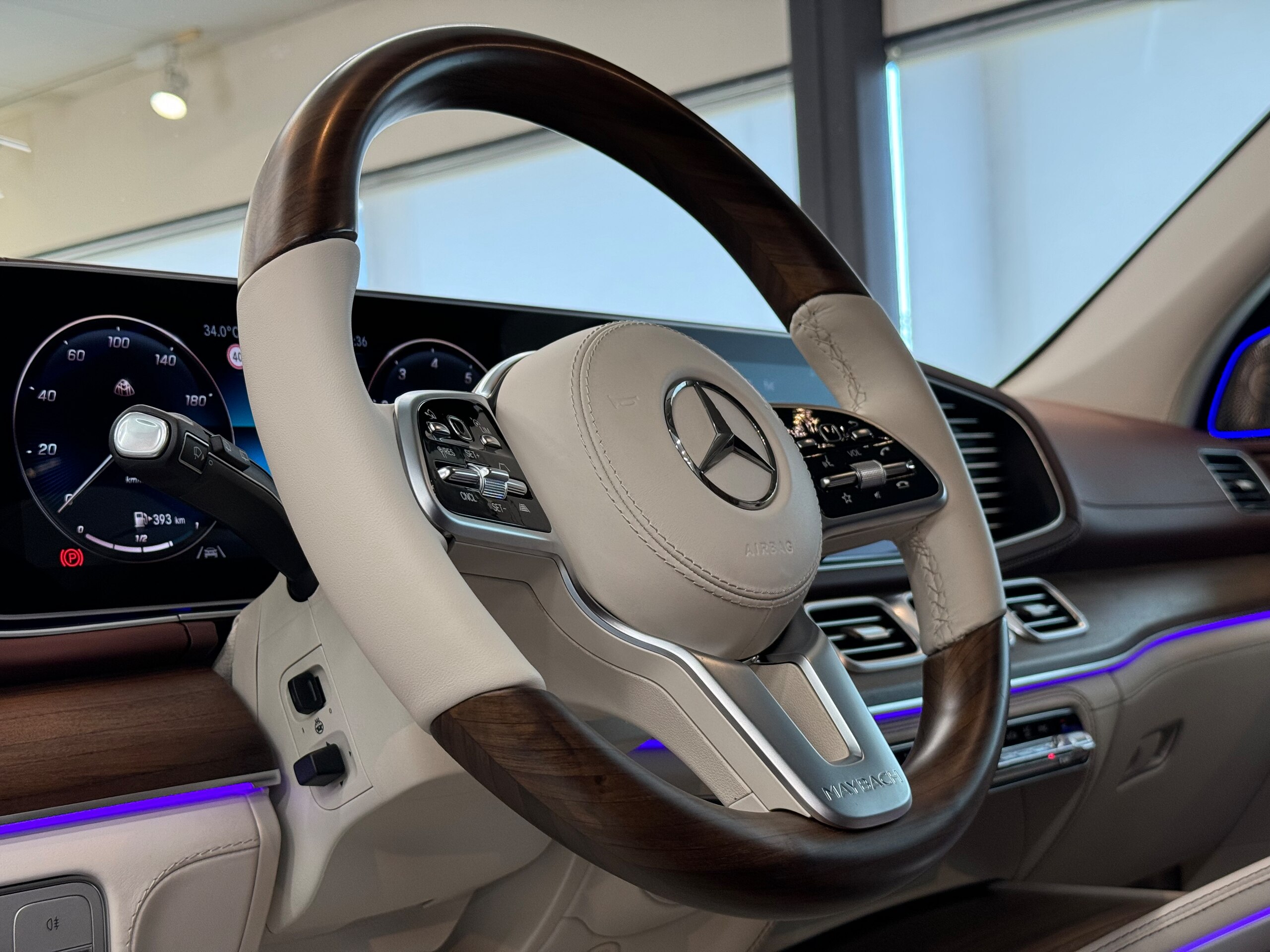 2023 Mercedes Benz Maybach GLS 600 4Matic — Photo 22 / 49
