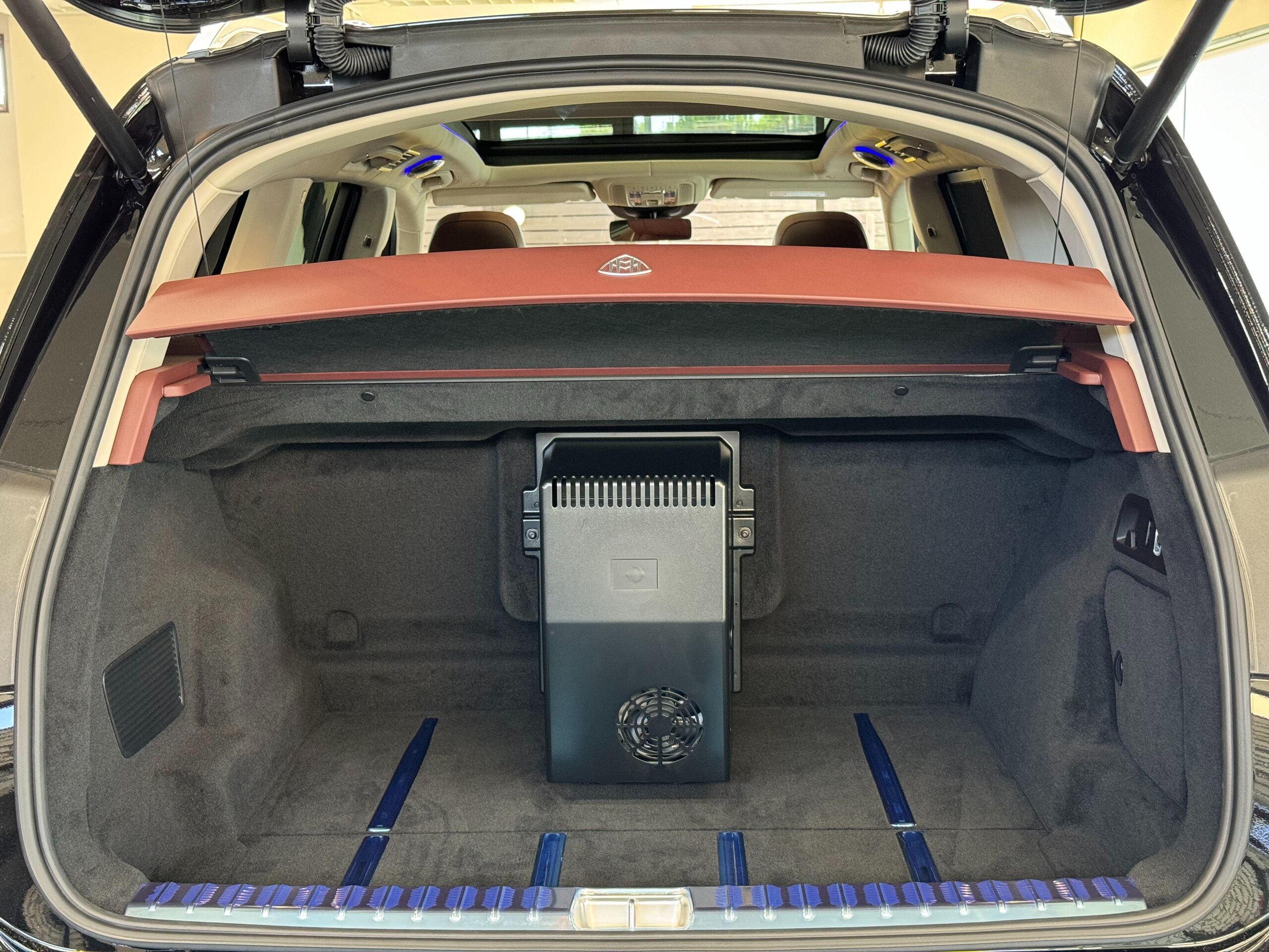2023 Mercedes Benz Maybach GLS 600 4Matic — Photo 48 / 49