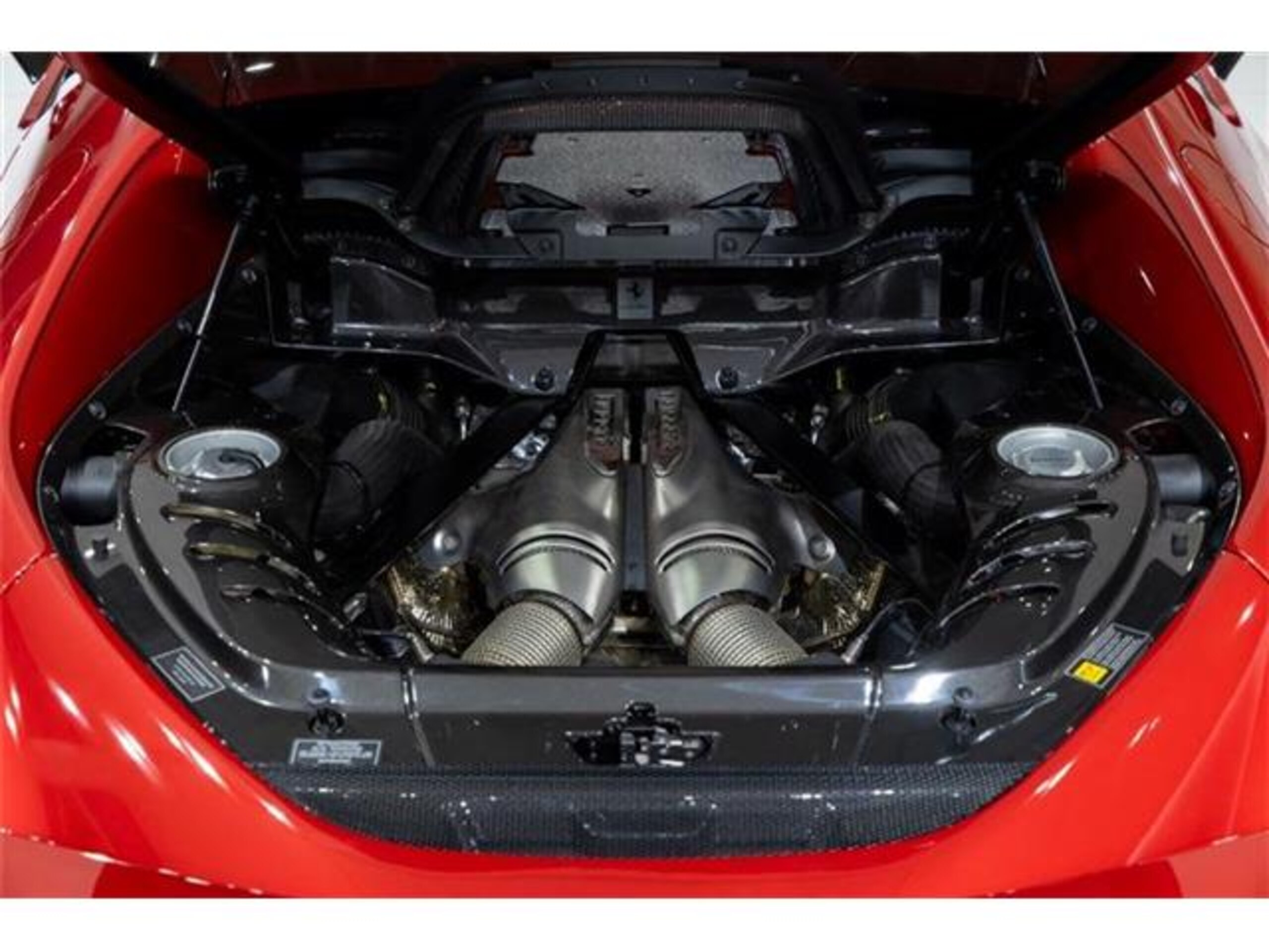 2024 Ferrari 296GTB — Photo 16 / 67