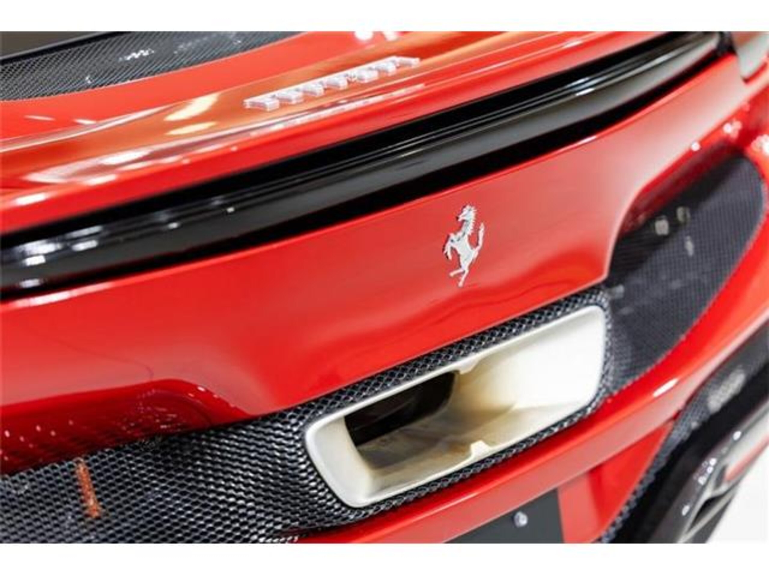 2024 Ferrari 296GTB — Photo 19 / 67