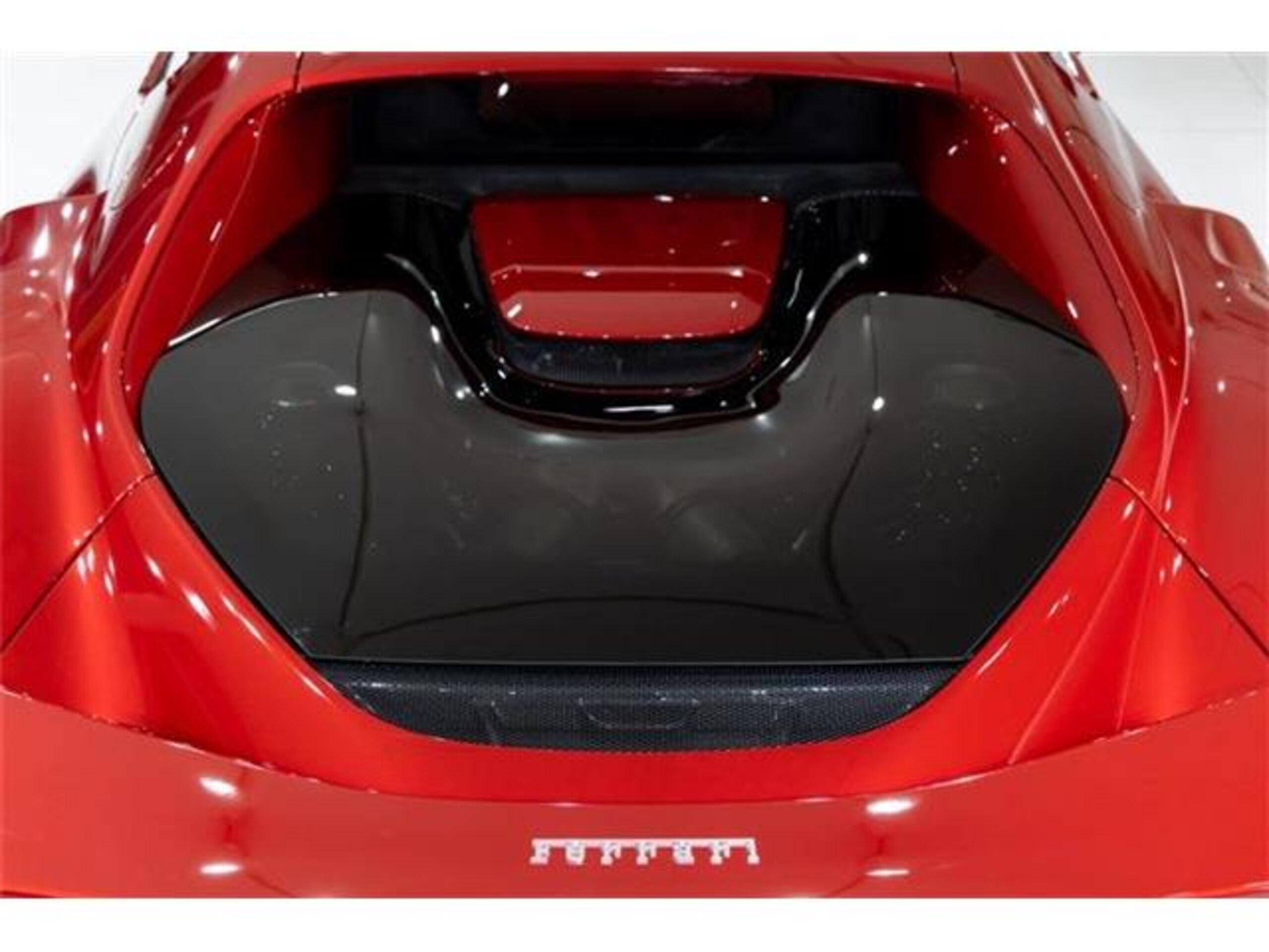 2024 Ferrari 296GTB — Photo 41 / 67