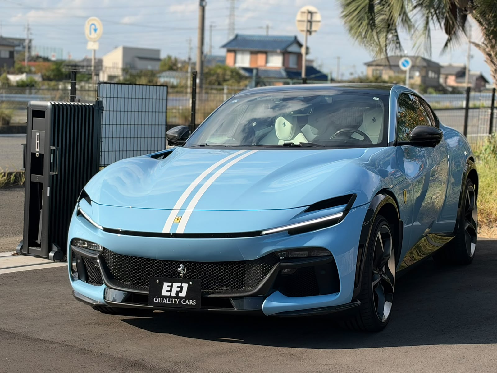 2024 Ferrari Purosangue — Photo 13 / 20