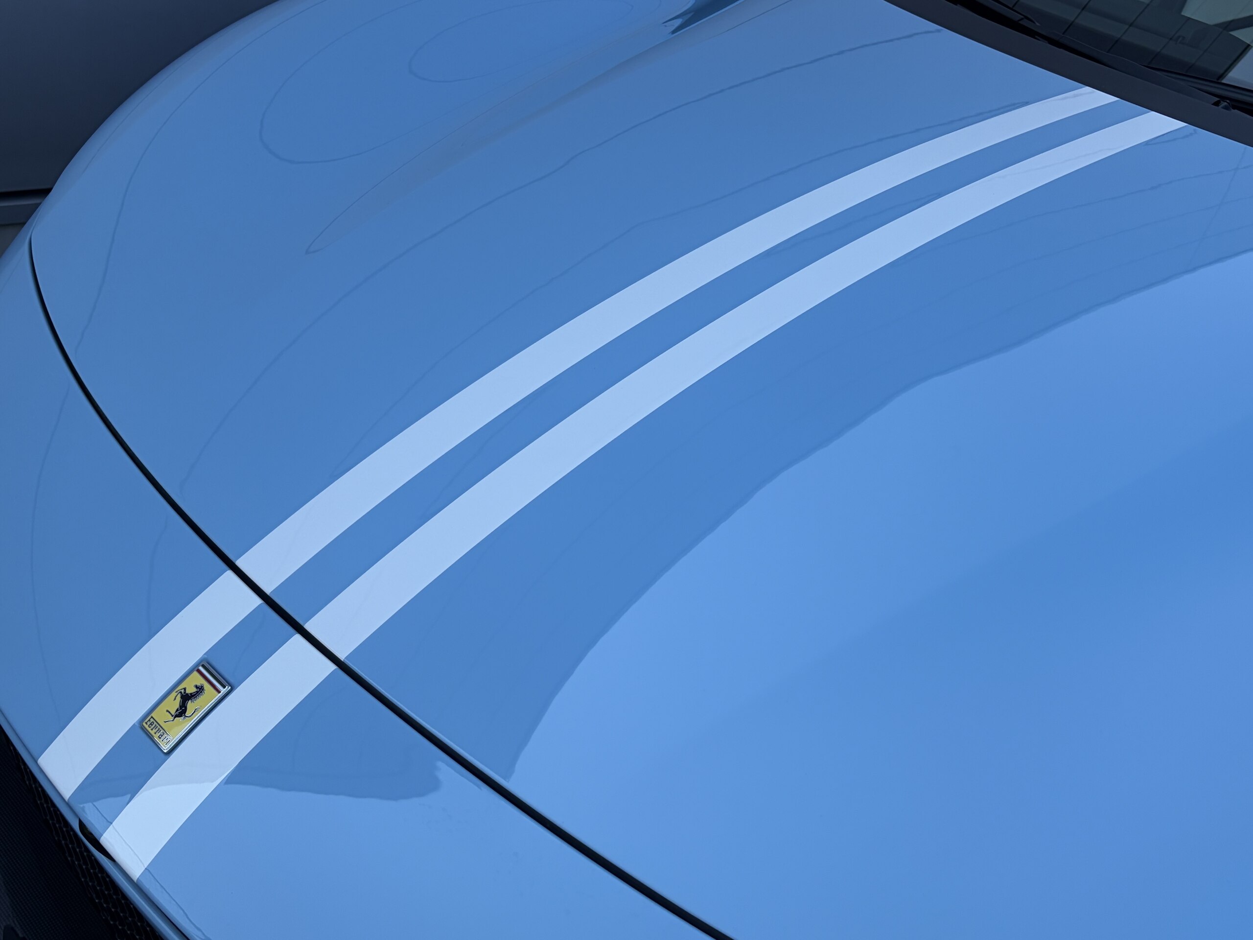 2024 Ferrari Purosangue — Photo 17 / 36