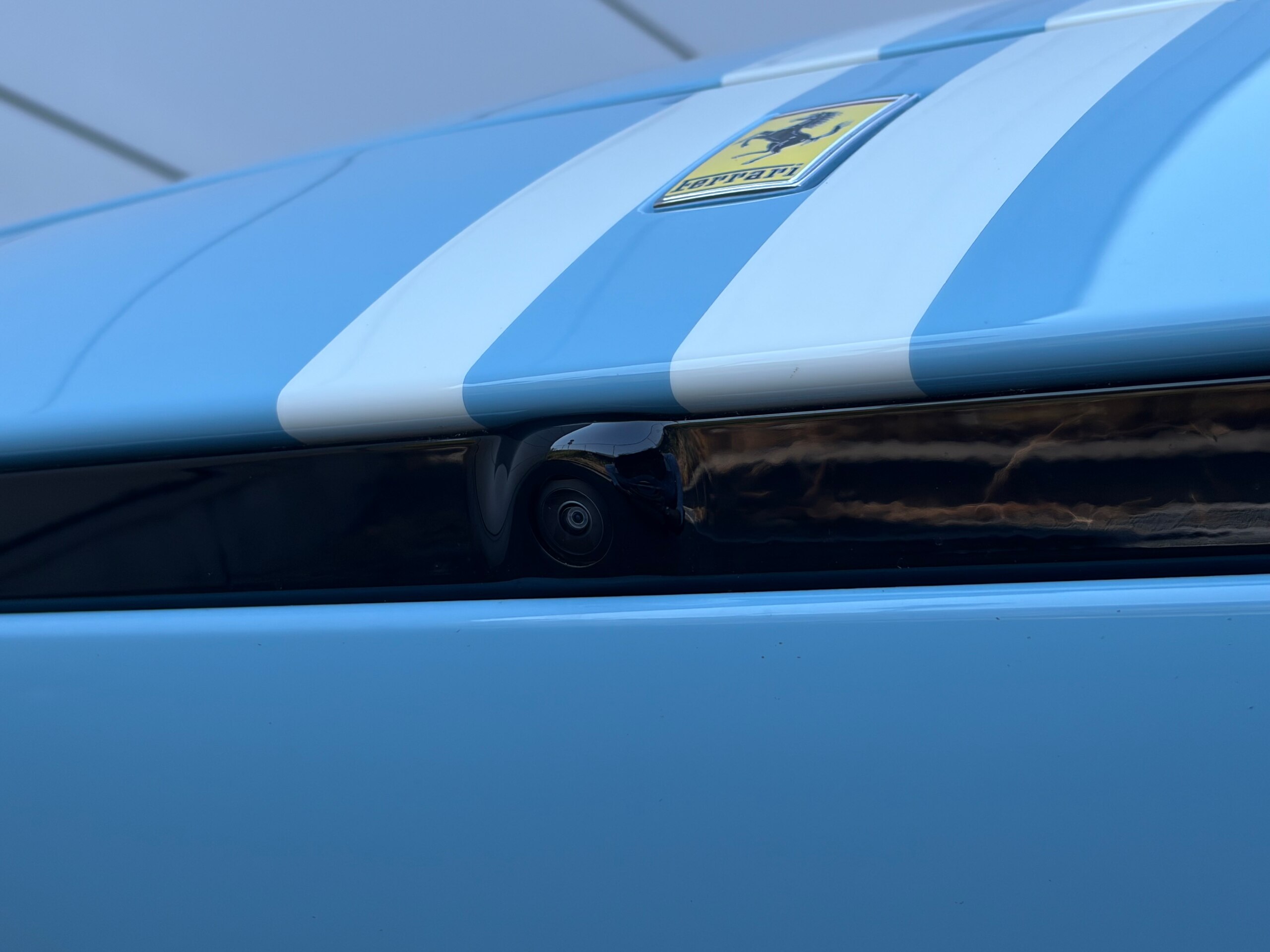 2024 Ferrari Purosangue — Photo 31 / 36