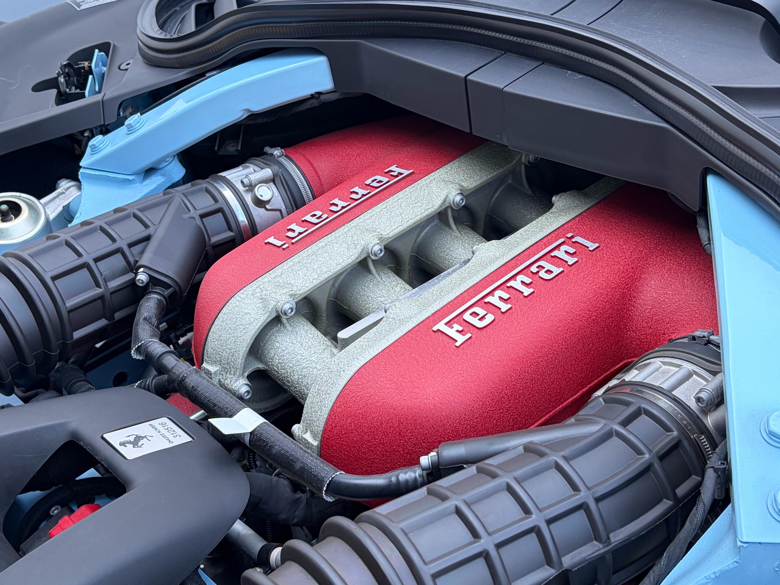2024 Ferrari Purosangue — Photo 34 / 36
