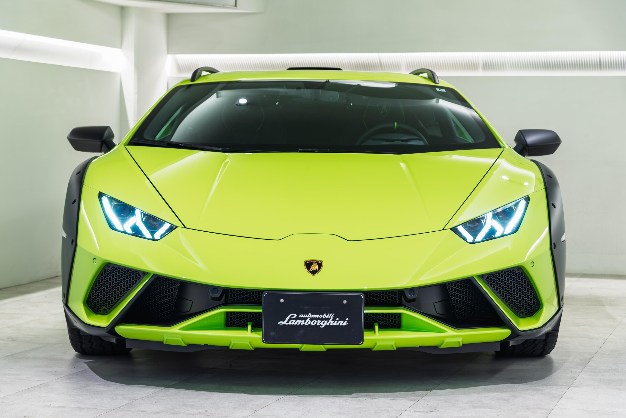 2024 Lamborghini Huracán Sterrato for sale in Japan