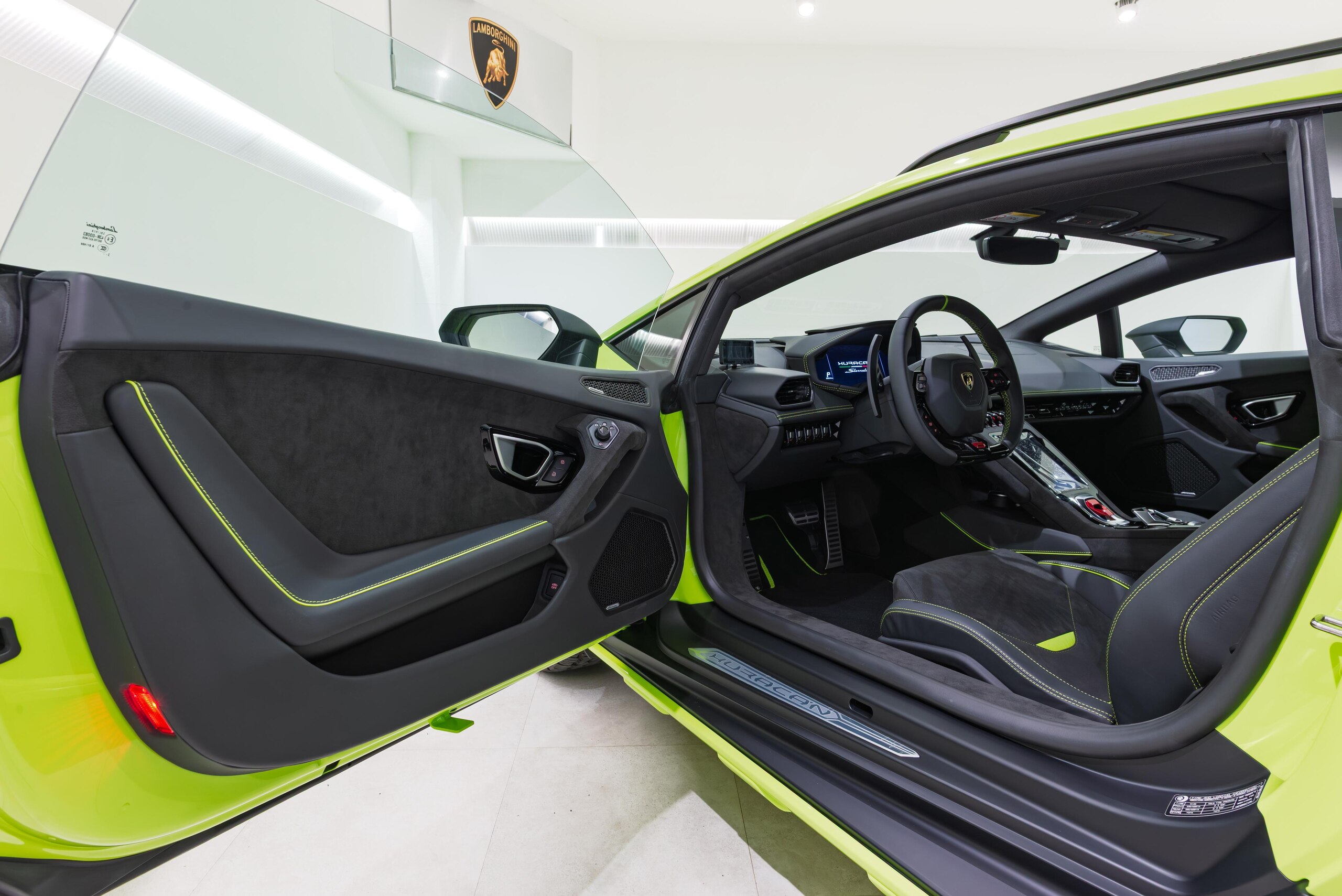 2024 Lamborghini Huracán Sterrato — Photo 11 / 23