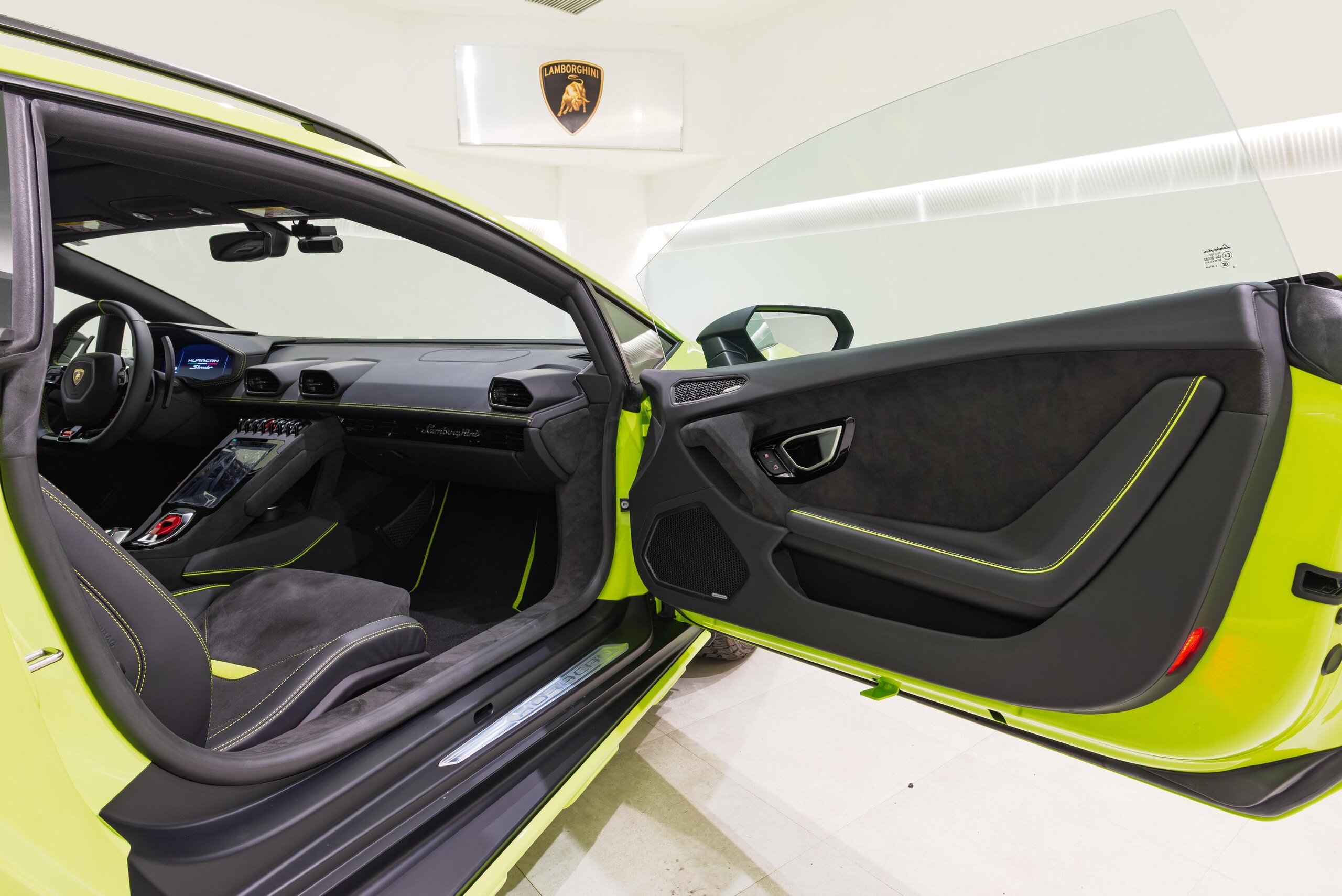 2024 Lamborghini Huracán Sterrato — Photo 19 / 23