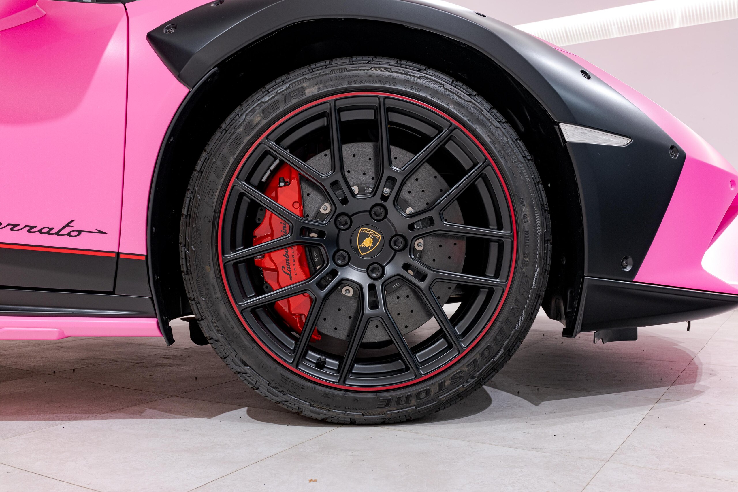 2024 Lamborghini Huracán Sterrato — Photo 29 / 33