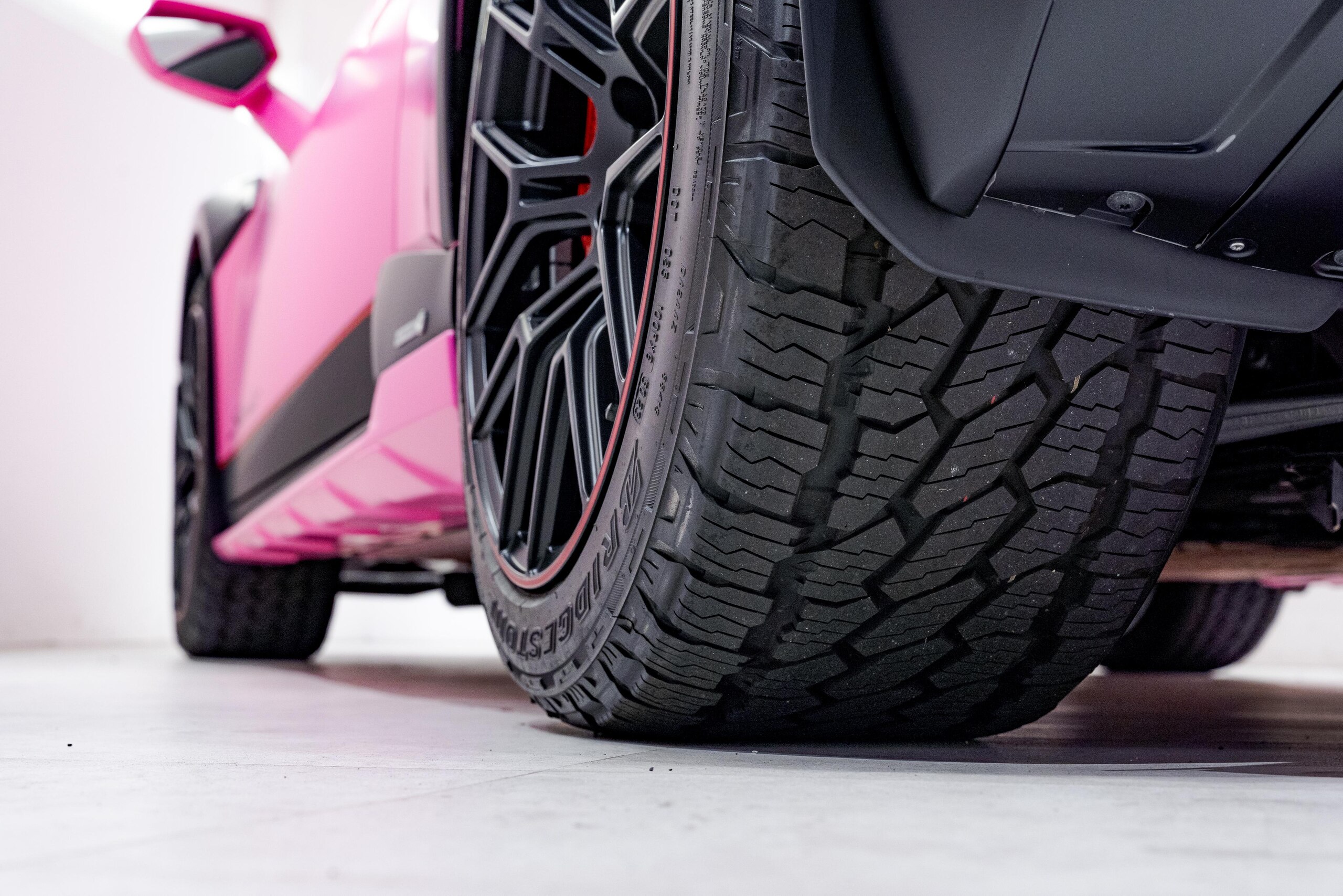 2024 Lamborghini Huracán Sterrato — Photo 31 / 33