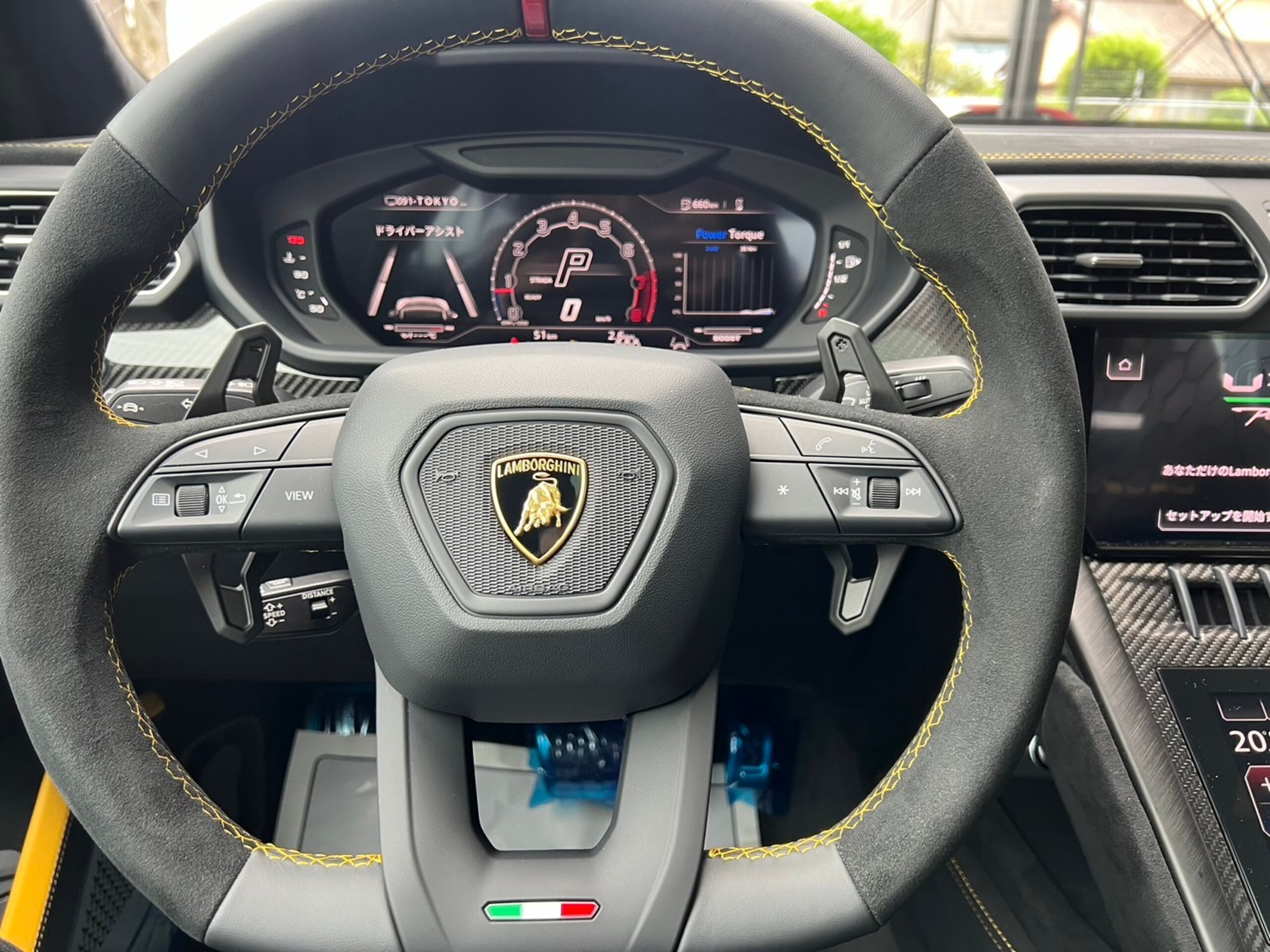 2024 Lamborghini Urus Performante — Photo 11 / 23