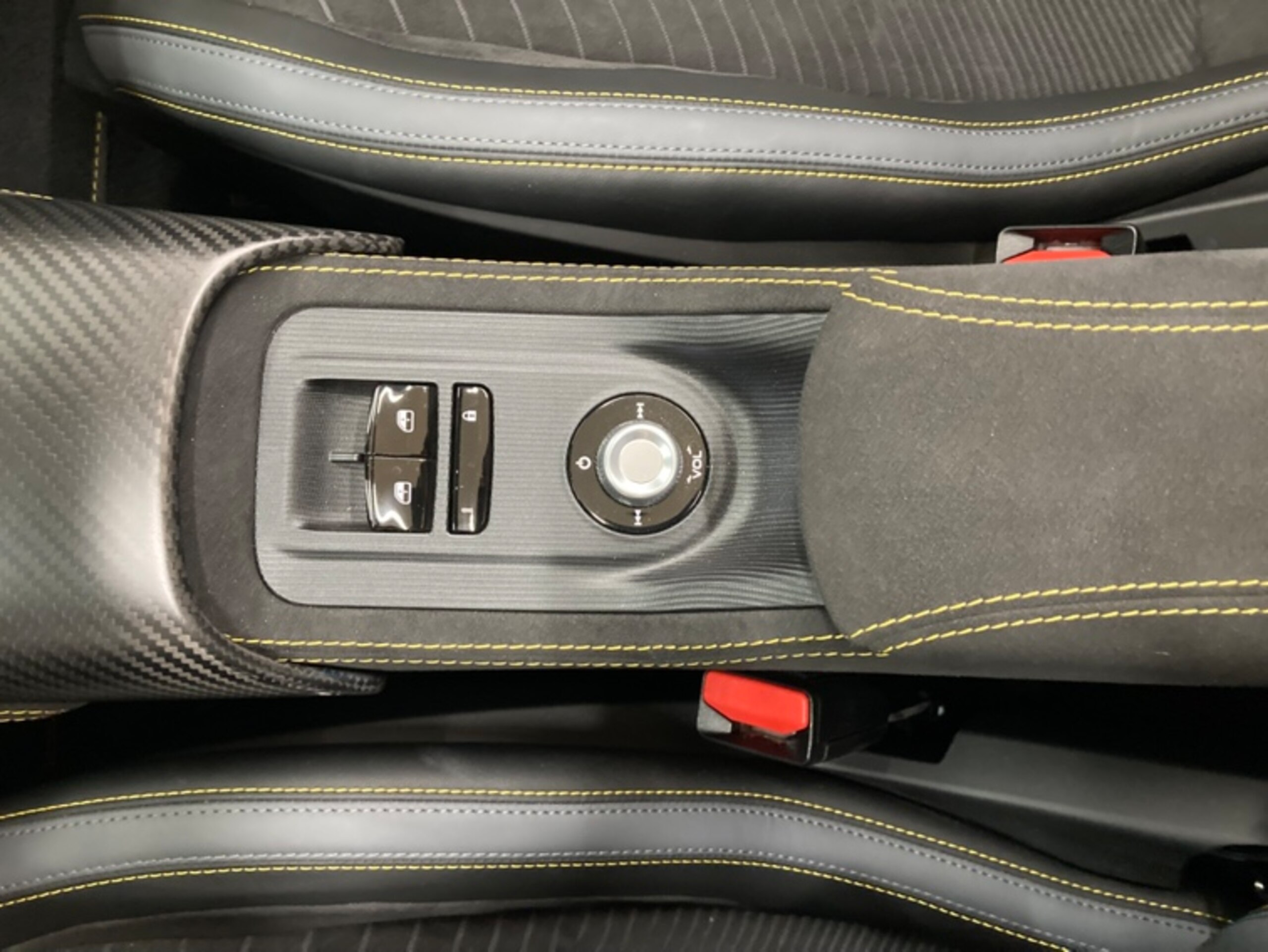2024 Maserati MC20 Cielo — Photo 22 / 35