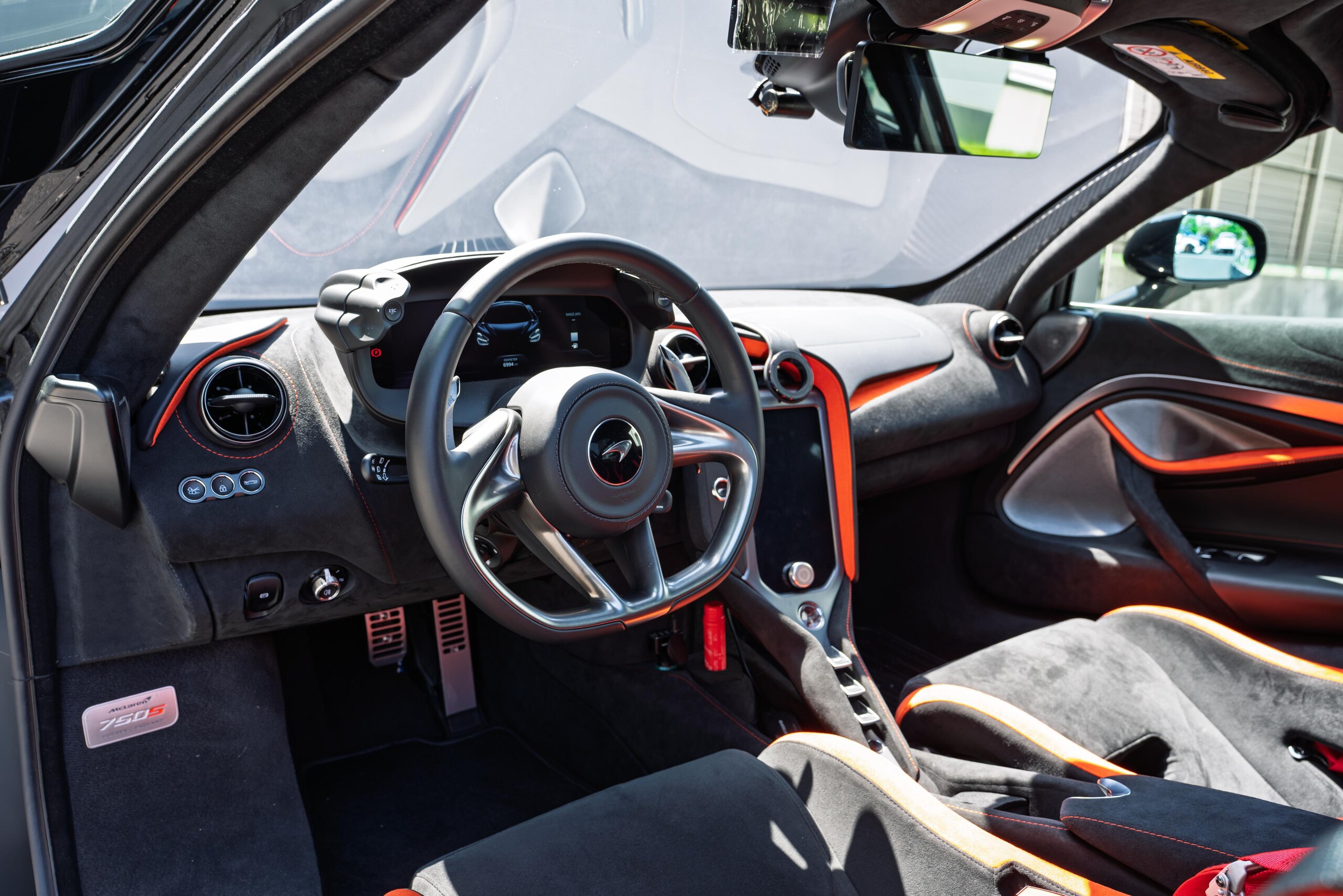 2024 McLaren 750S — Photo 6 / 39